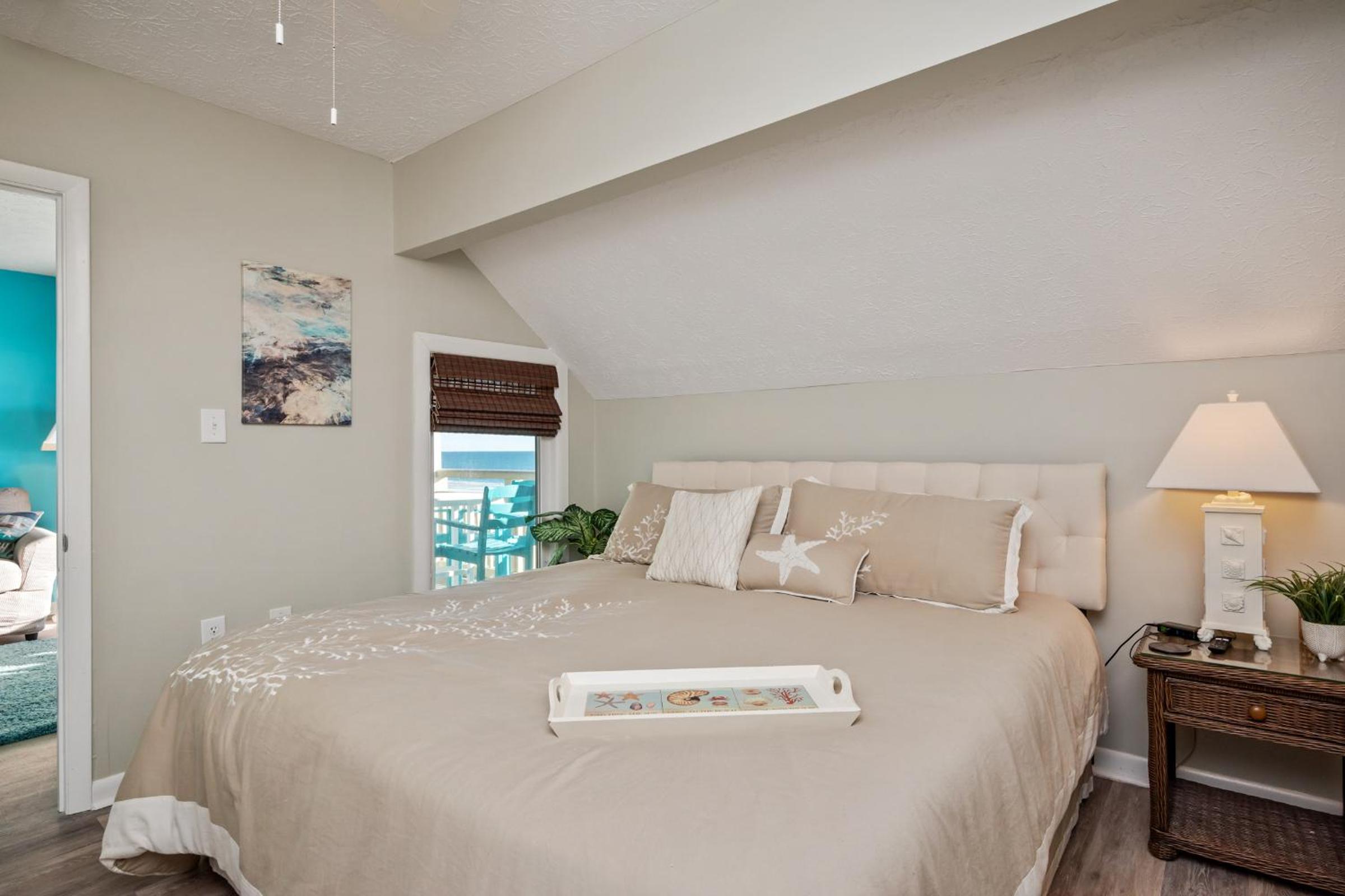 Changing Tides by Oak Island Accommodations