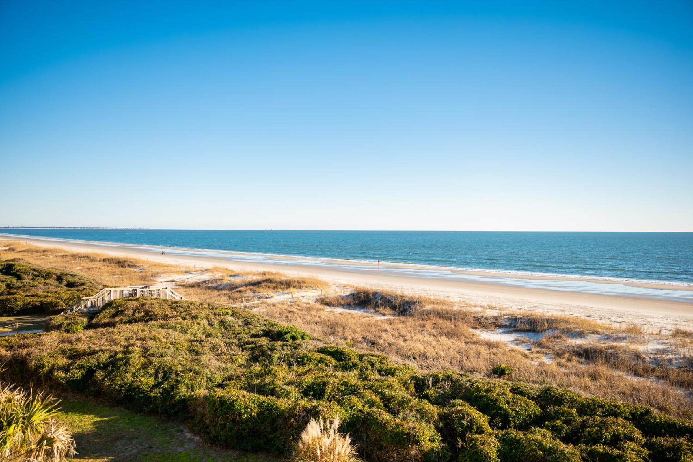 Changing Tides by Oak Island Accommodations