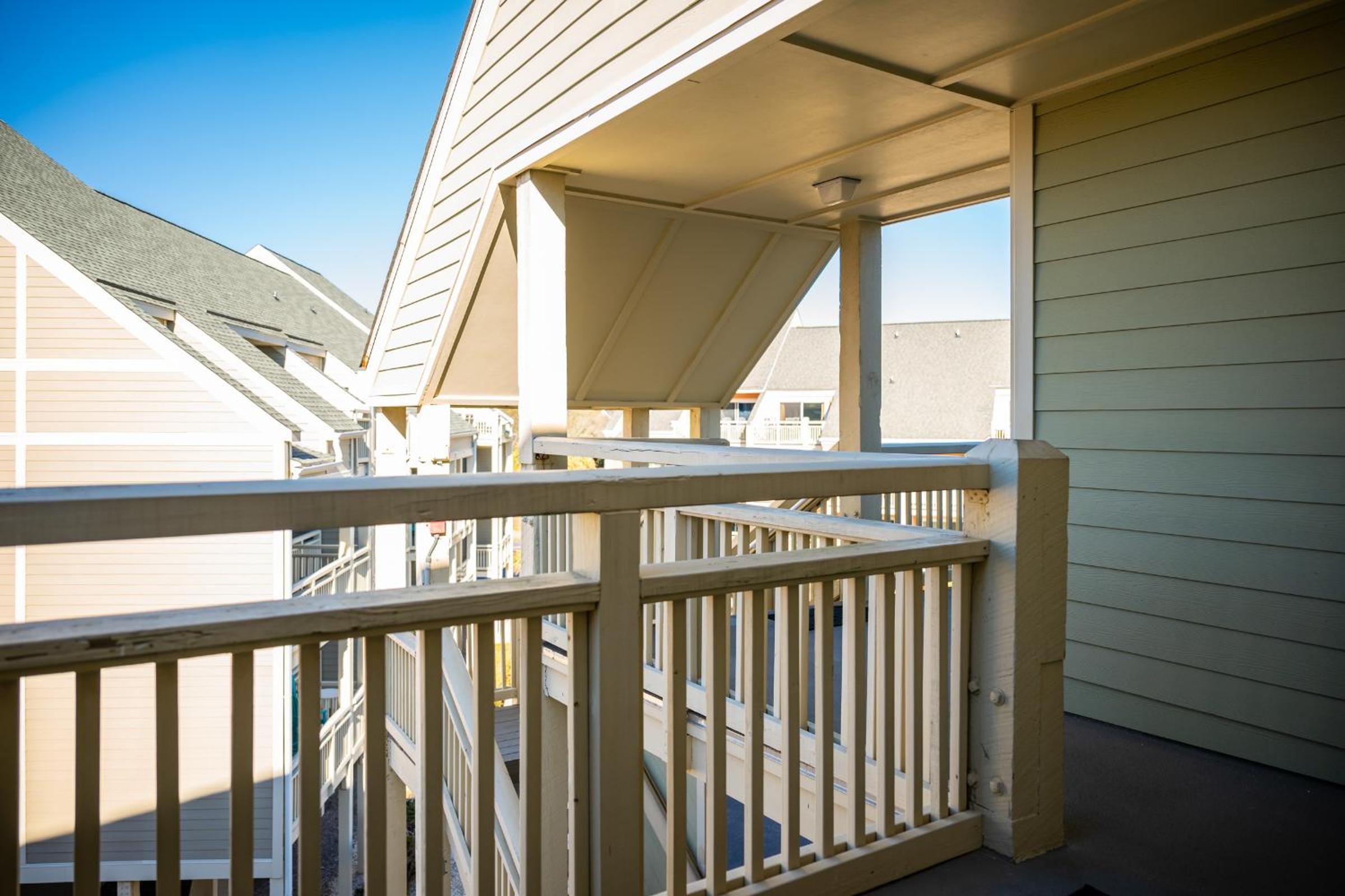 Changing Tides by Oak Island Accommodations