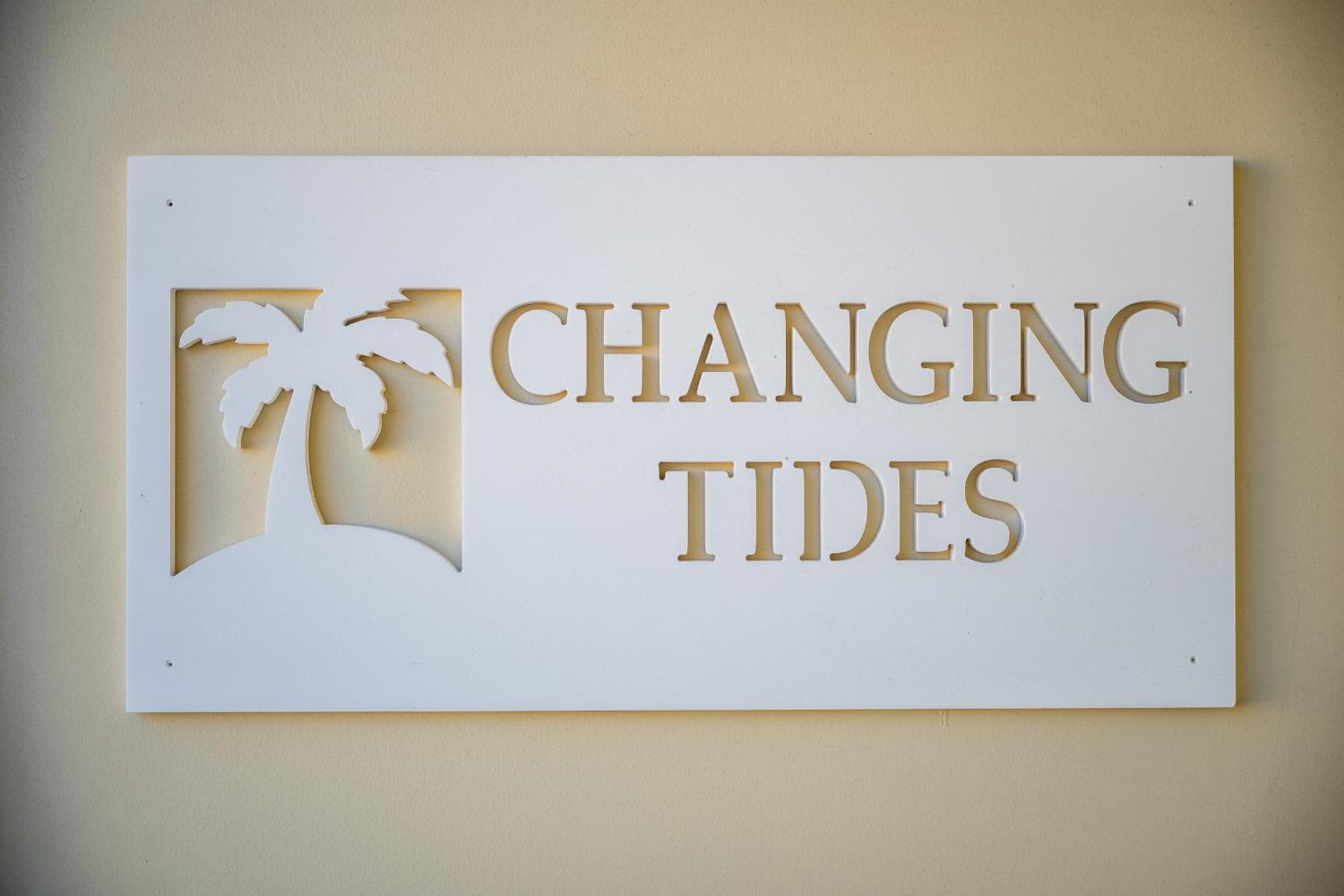 Changing Tides by Oak Island Accommodations