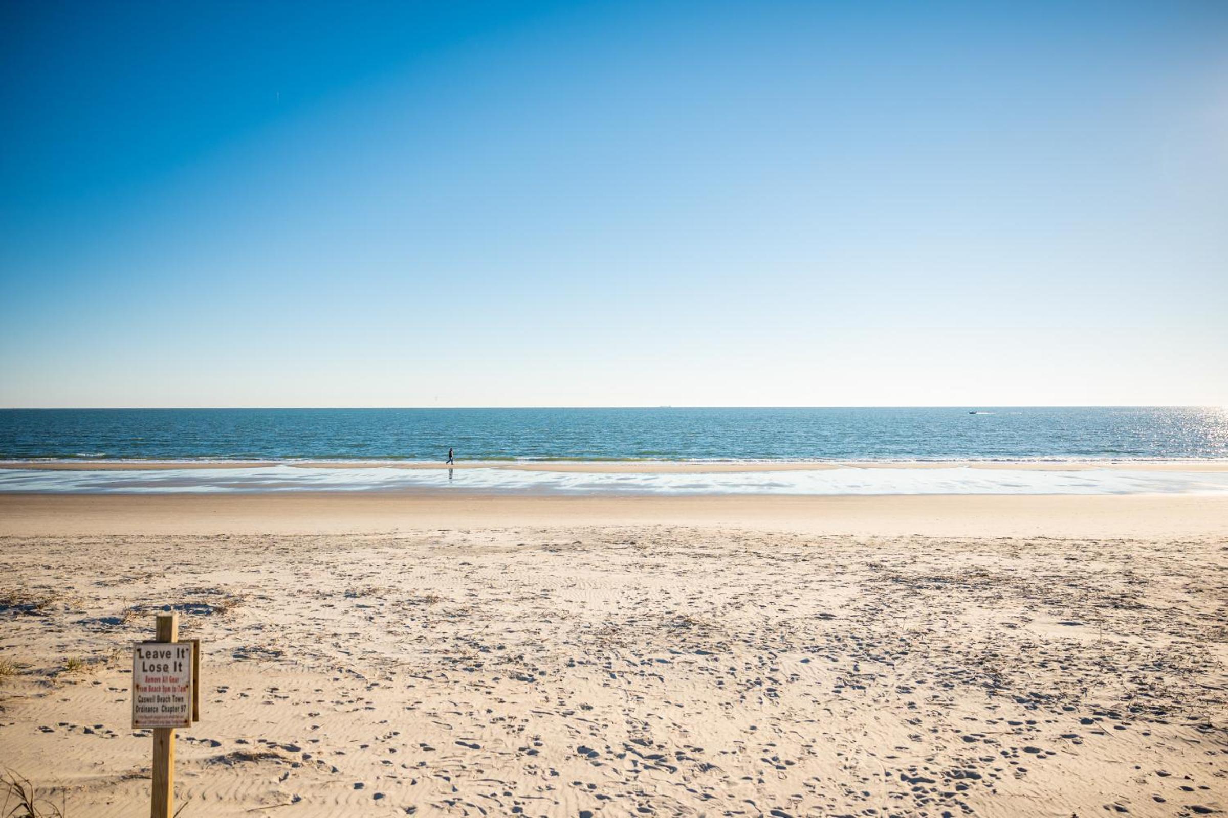 Changing Tides by Oak Island Accommodations