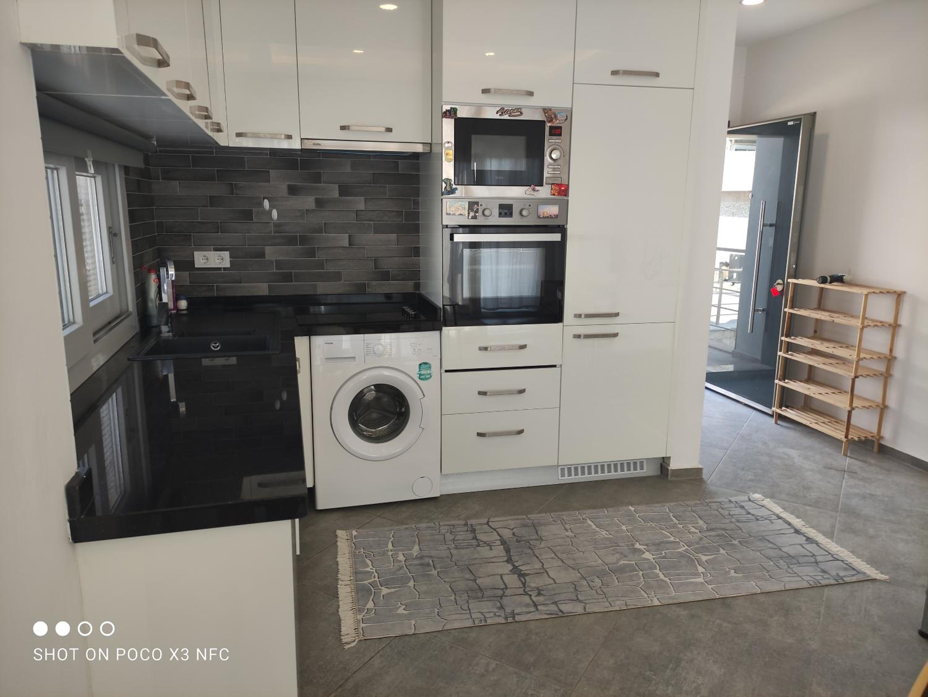 Lavender Residence - Image 5