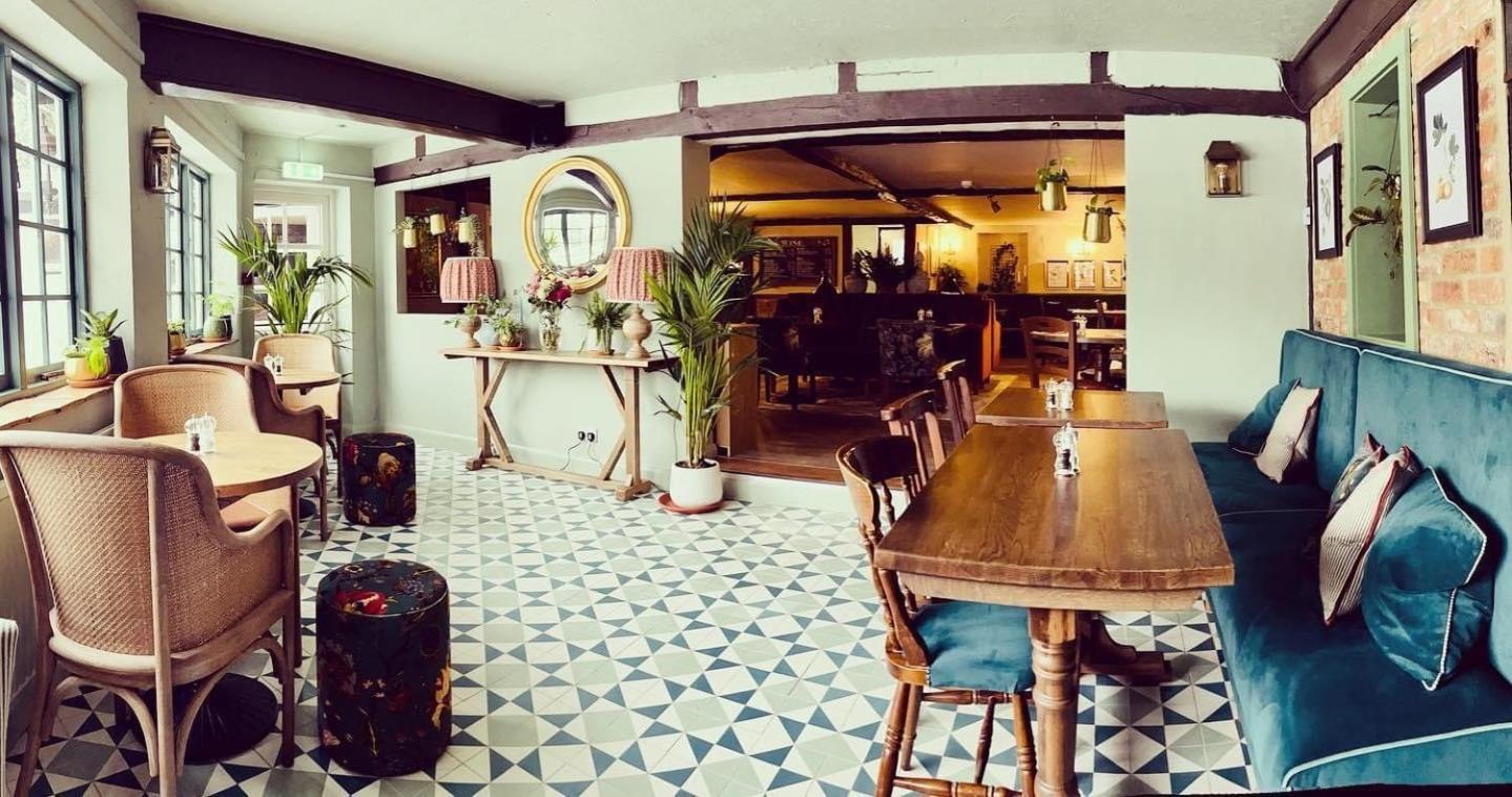 Hook Vacations - The New Inn Heckfield - Property Image 15