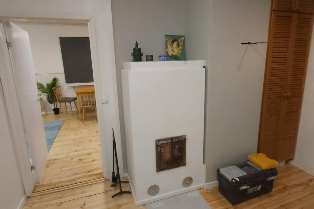 Villa Mäntysaari luonnonrauhaa kaupungin lähellä.