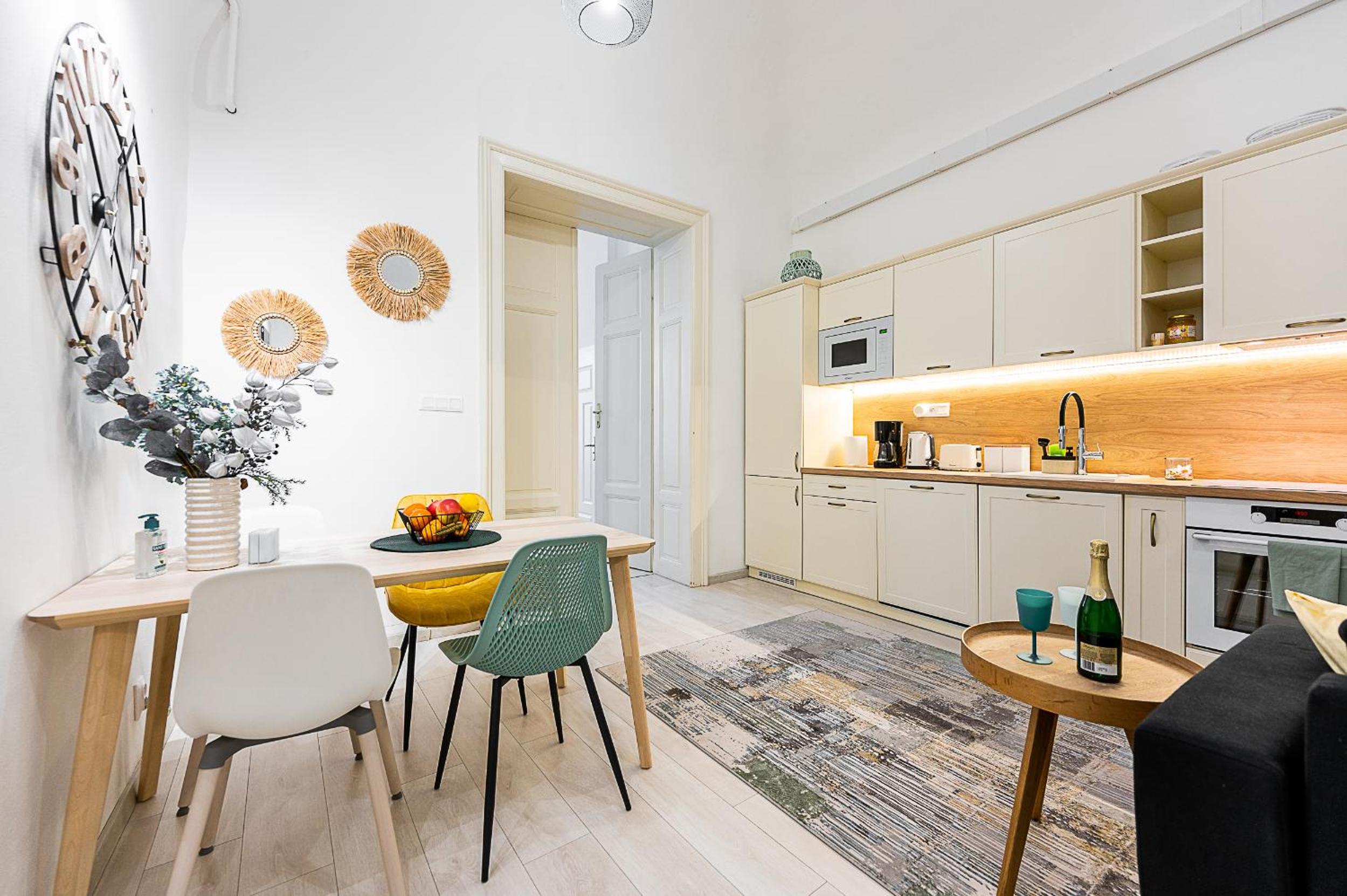 Mlynska Center Apartment Kosice with private Parking view 3