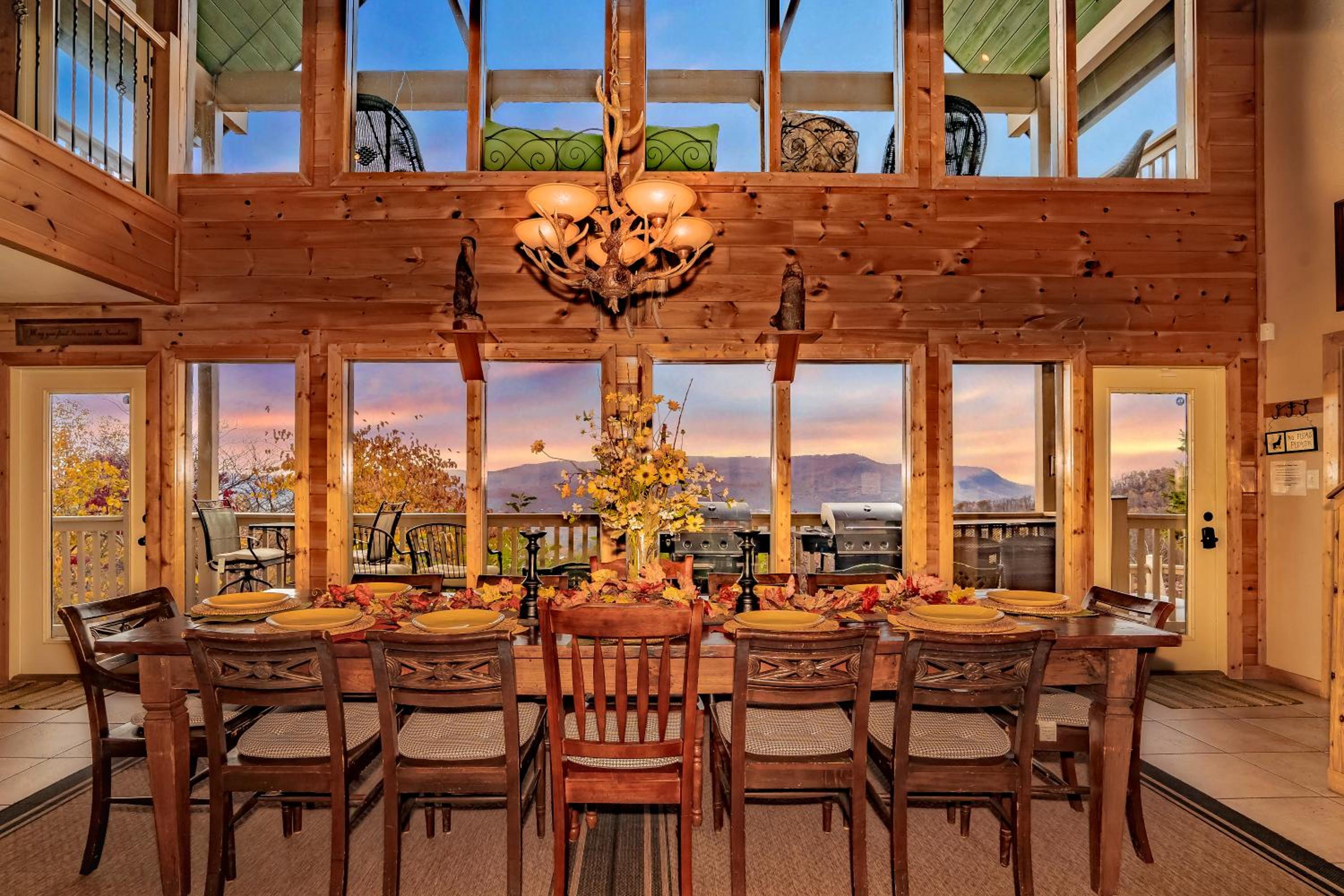 TANASI LODGE - Reunions, Retreats, Weddings, Family Getaways view 4