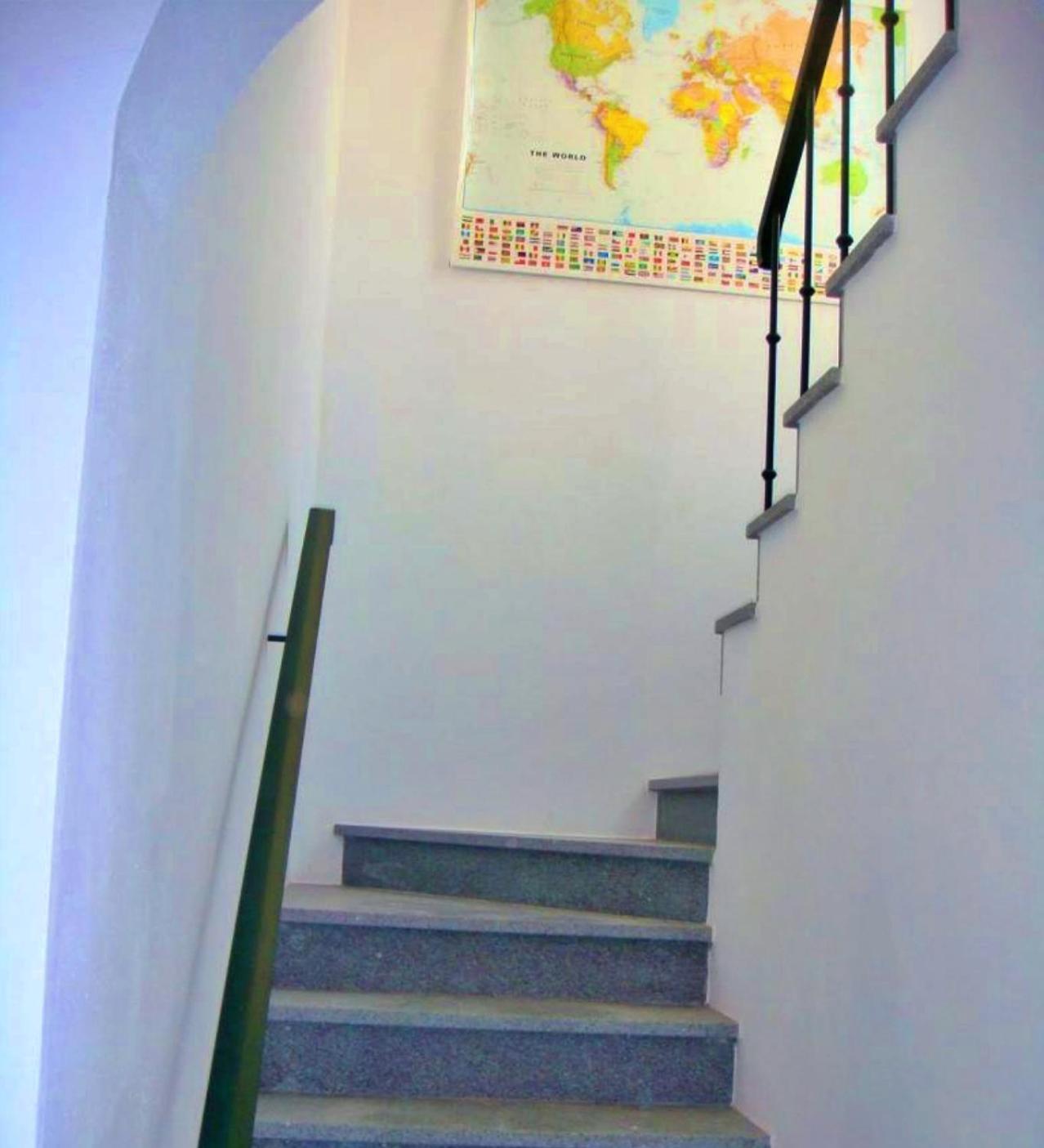 Photo 33