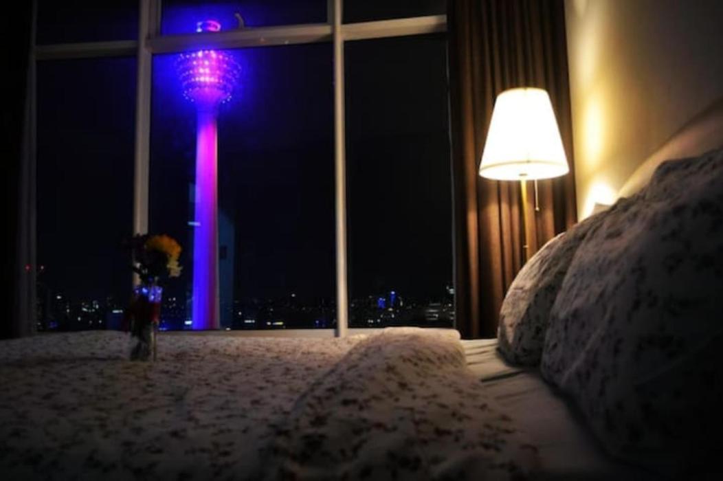 Luxury 2BR Home in Vortex Stunning KL Tower View Free WiFi