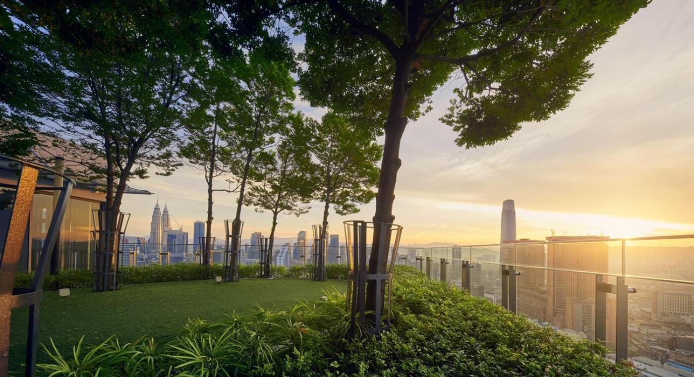 S27- Bukit Bintang Robertson 3BR Suite with Netflix