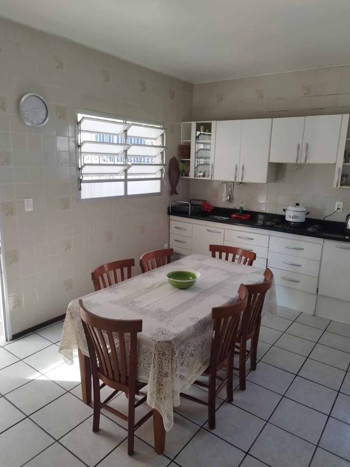 Casa tranquila com Churrasqueira - Barra da Lagoa