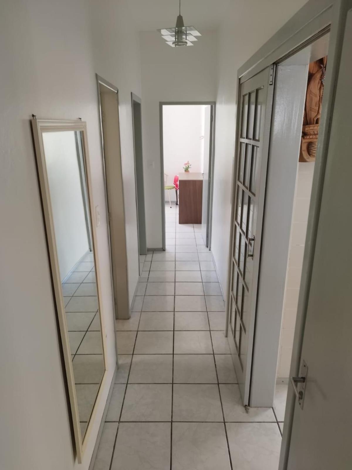 Casa tranquila com Churrasqueira - Barra da Lagoa