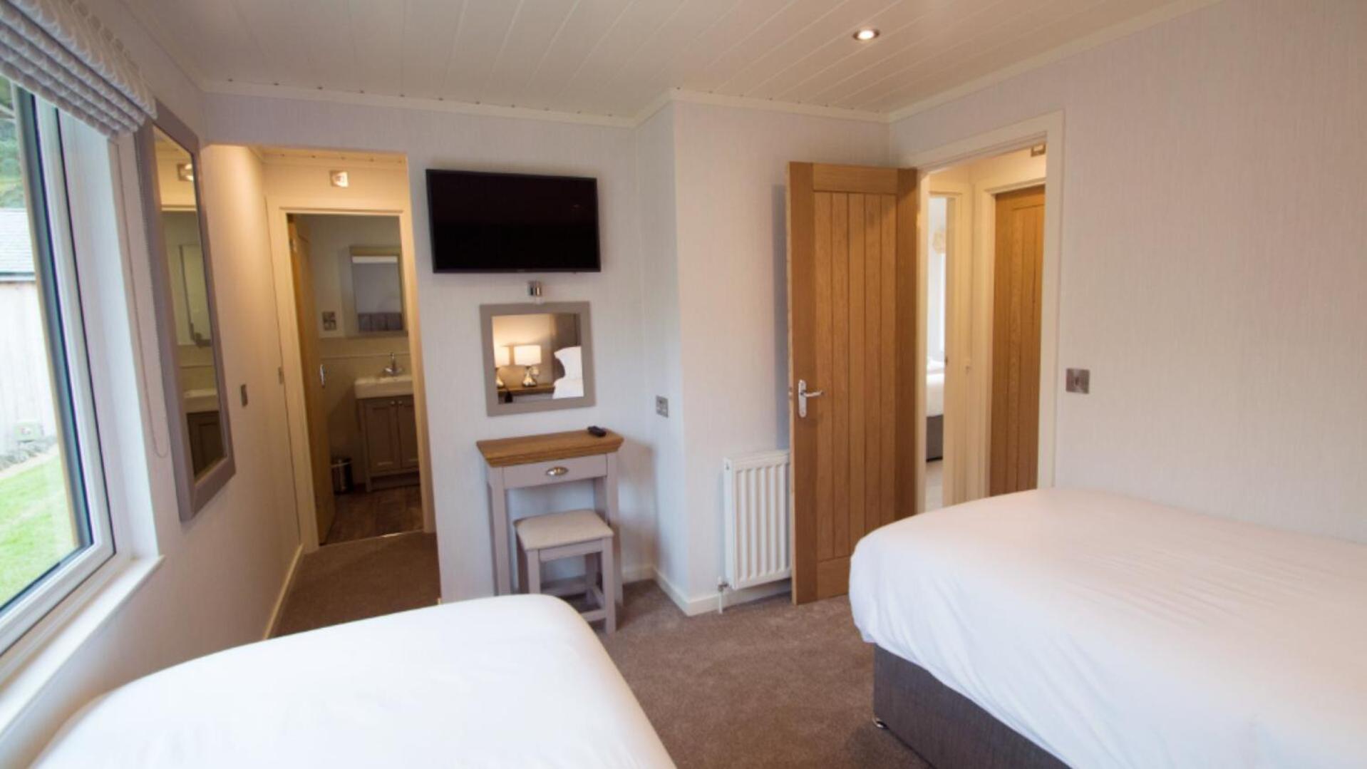 Llyn Padarn Lodge view 3