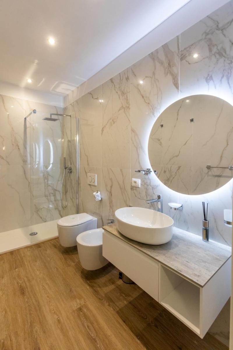 Elegantia Luxury Rooms