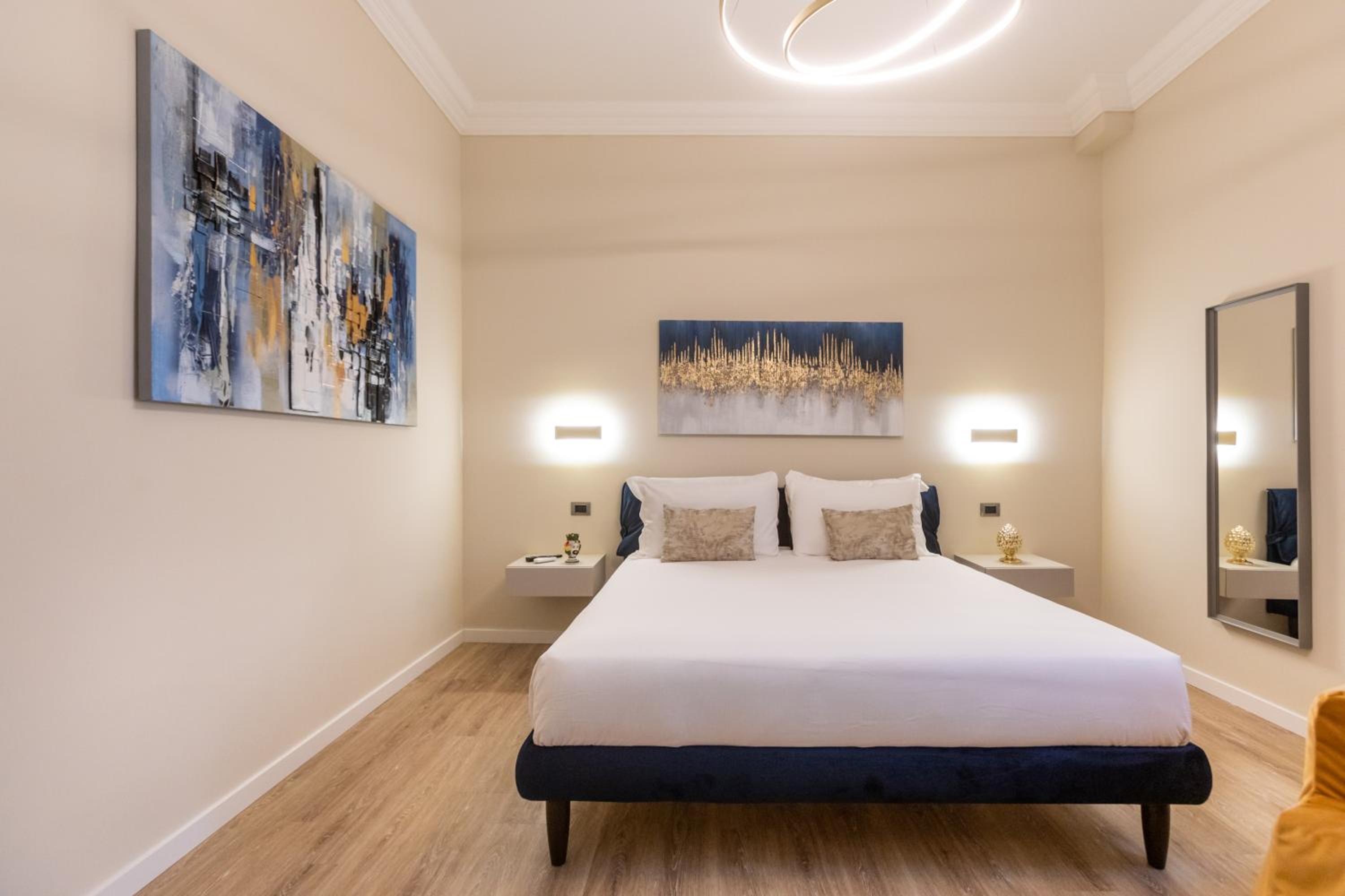 Elegantia Luxury Rooms