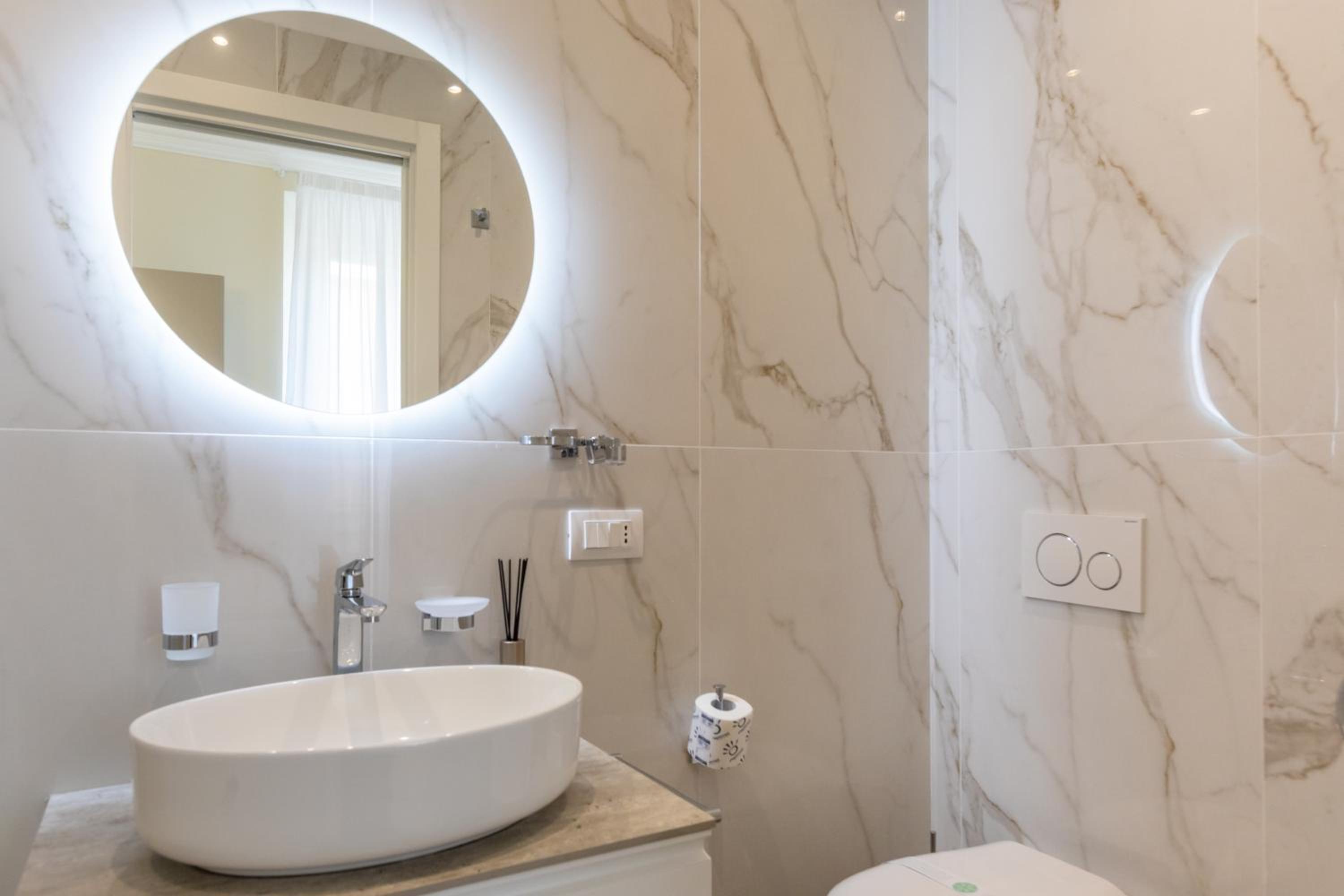 Elegantia Luxury Rooms