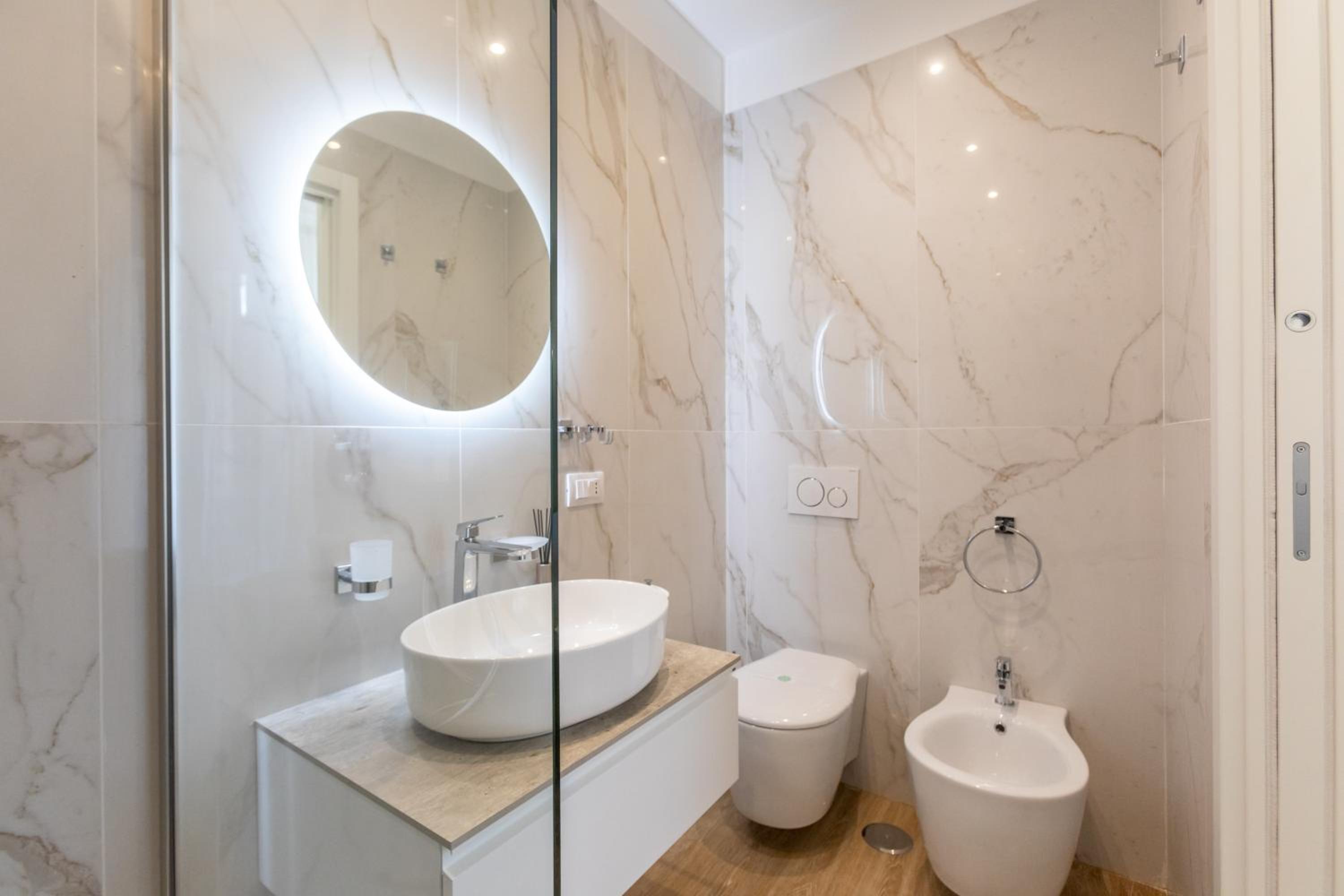 Elegantia Luxury Rooms