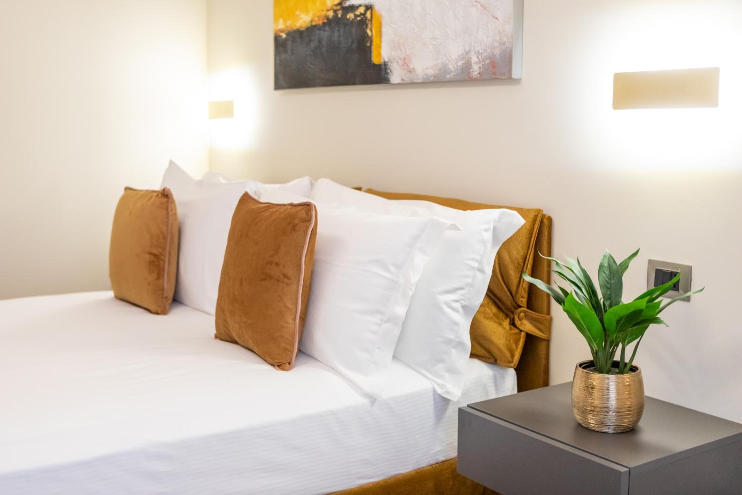 Elegantia Luxury Rooms