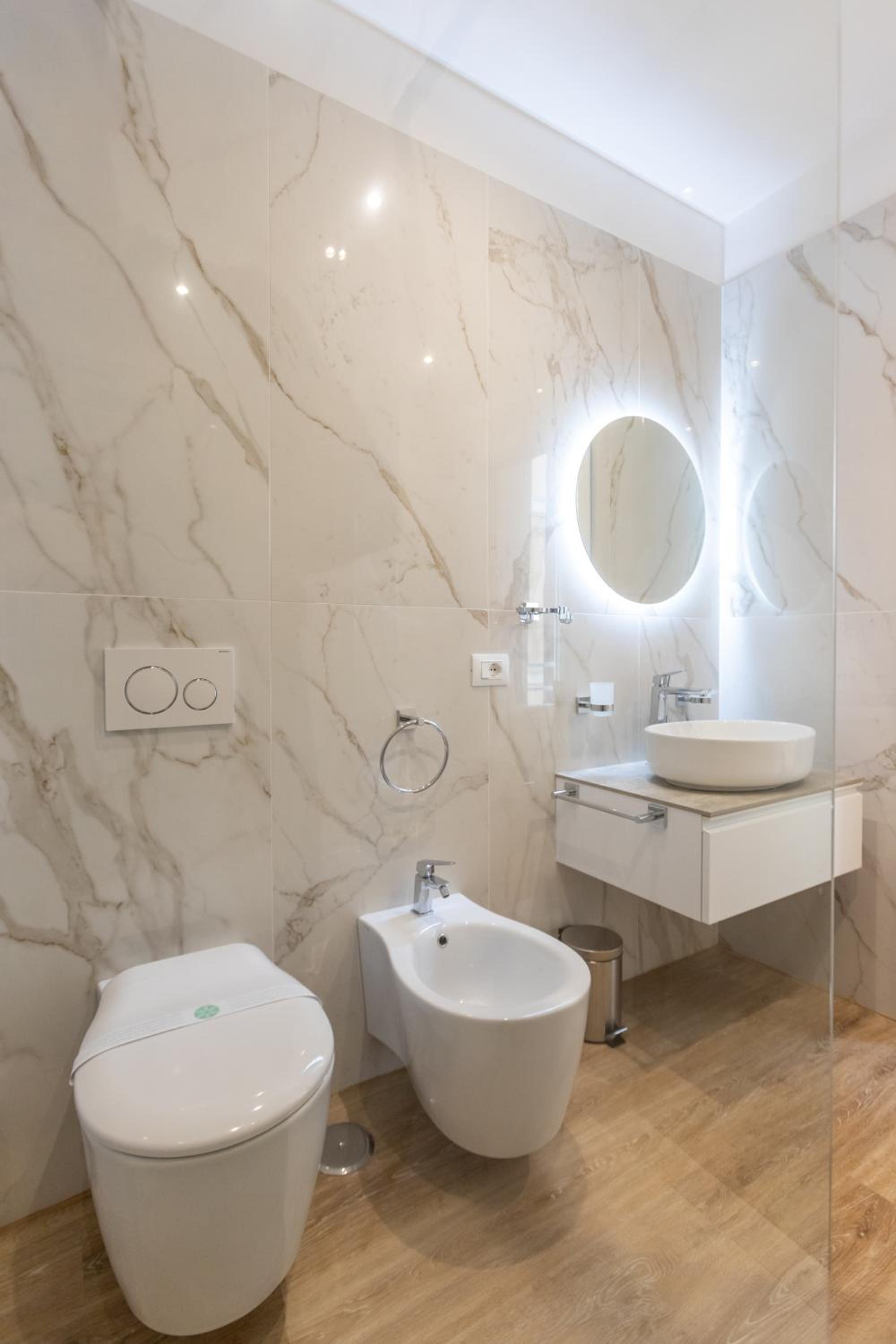 Elegantia Luxury Rooms
