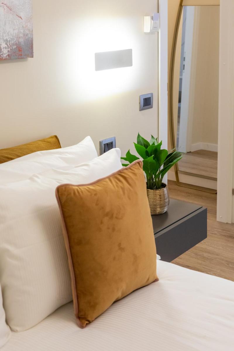 Elegantia Luxury Rooms
