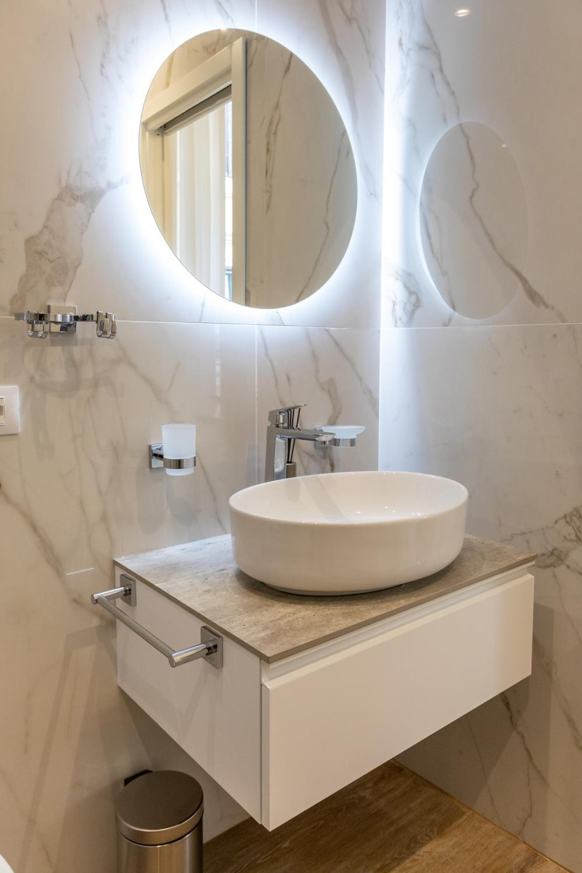 Elegantia Luxury Rooms