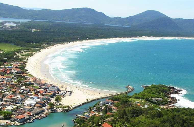 Casa tranquila com Churrasqueira - Barra da Lagoa