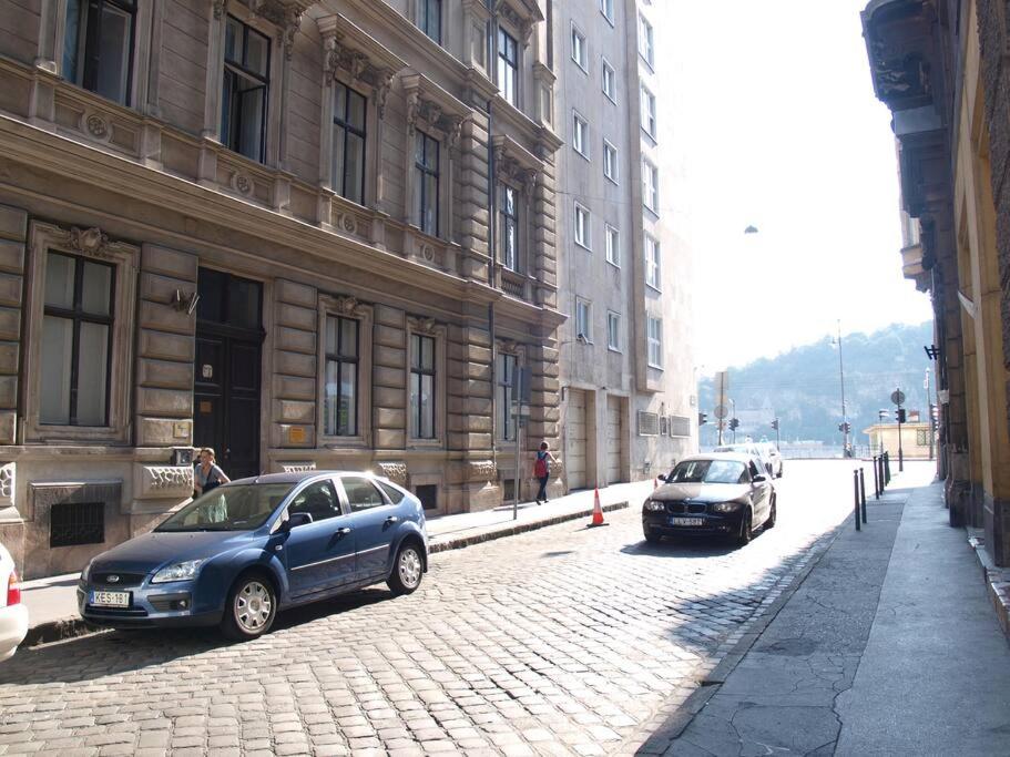Charming Studio at the Danube view 4