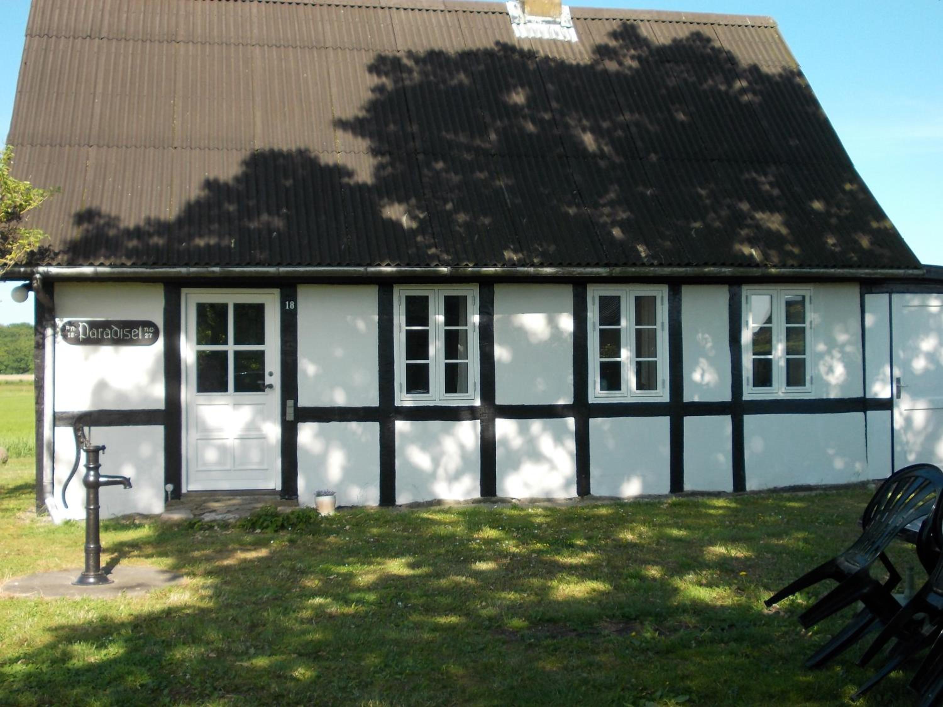 Paradiset Holiday House
