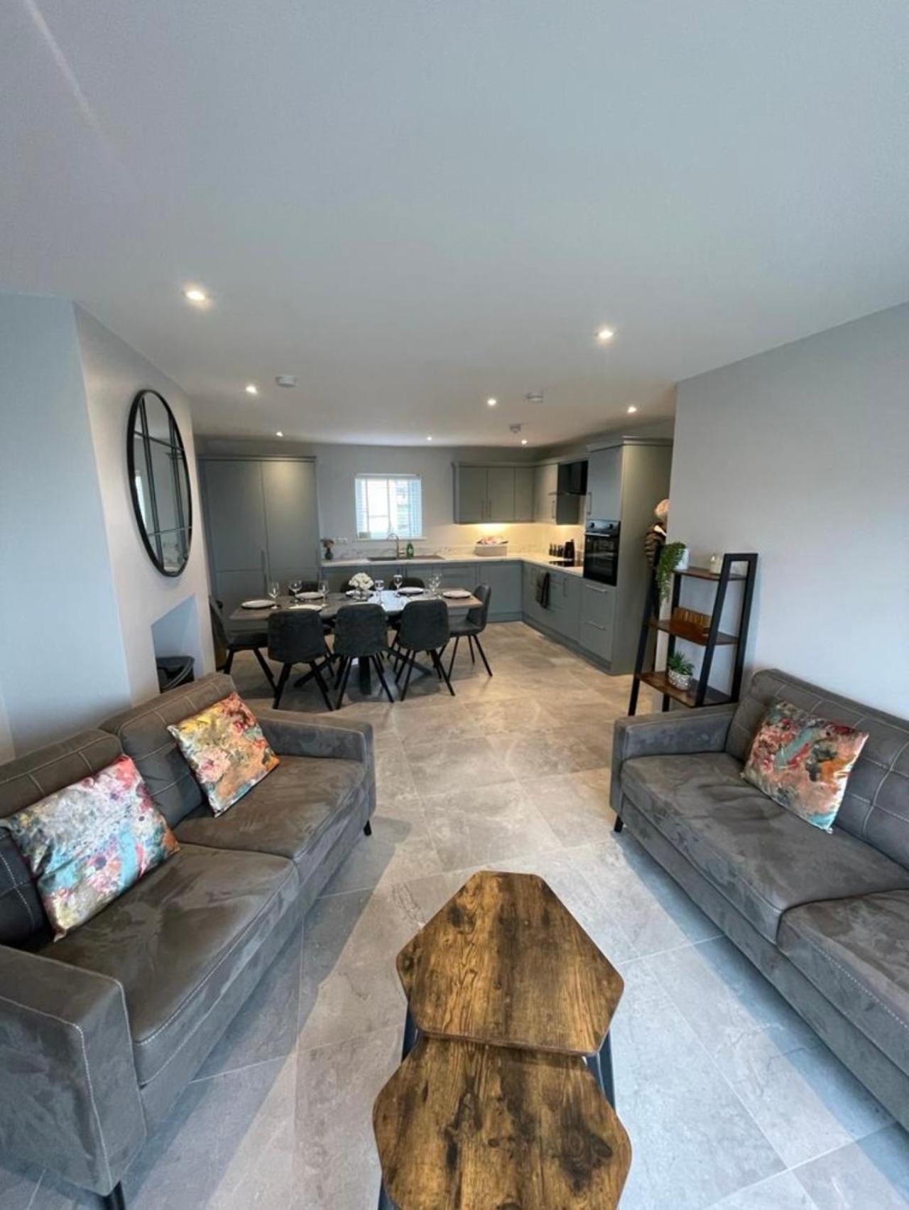 Harbour view apartment view 5