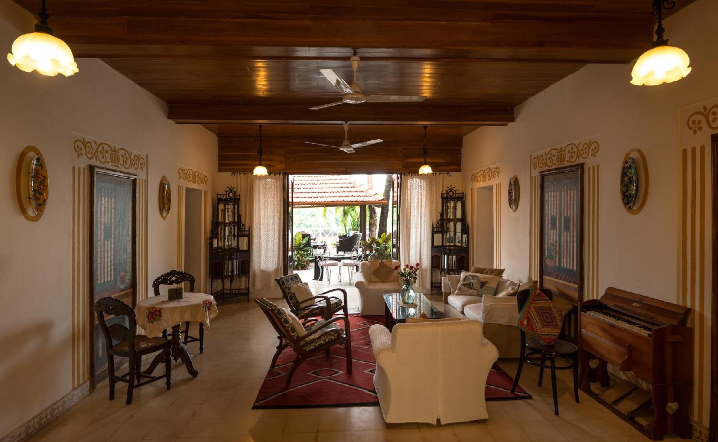 lounge