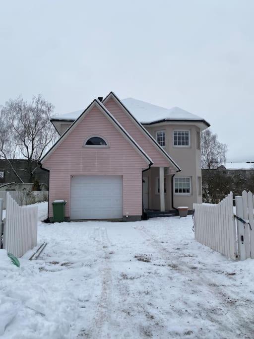 Luxury Villa in Pärnu, walking distance from the beach and city centre view 4