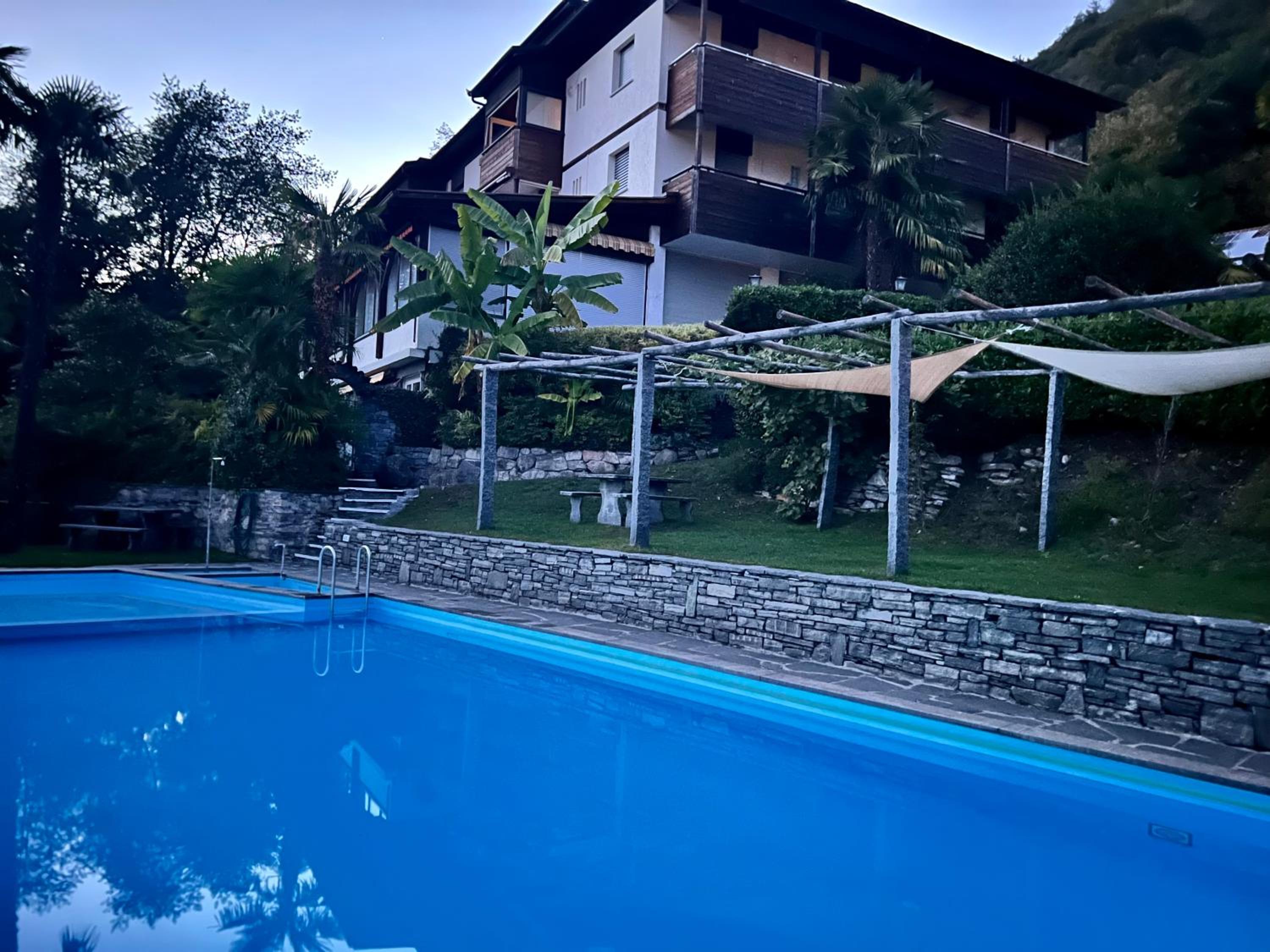 Wohnung mit Aussicht auf Lago Maggiore & Pool
