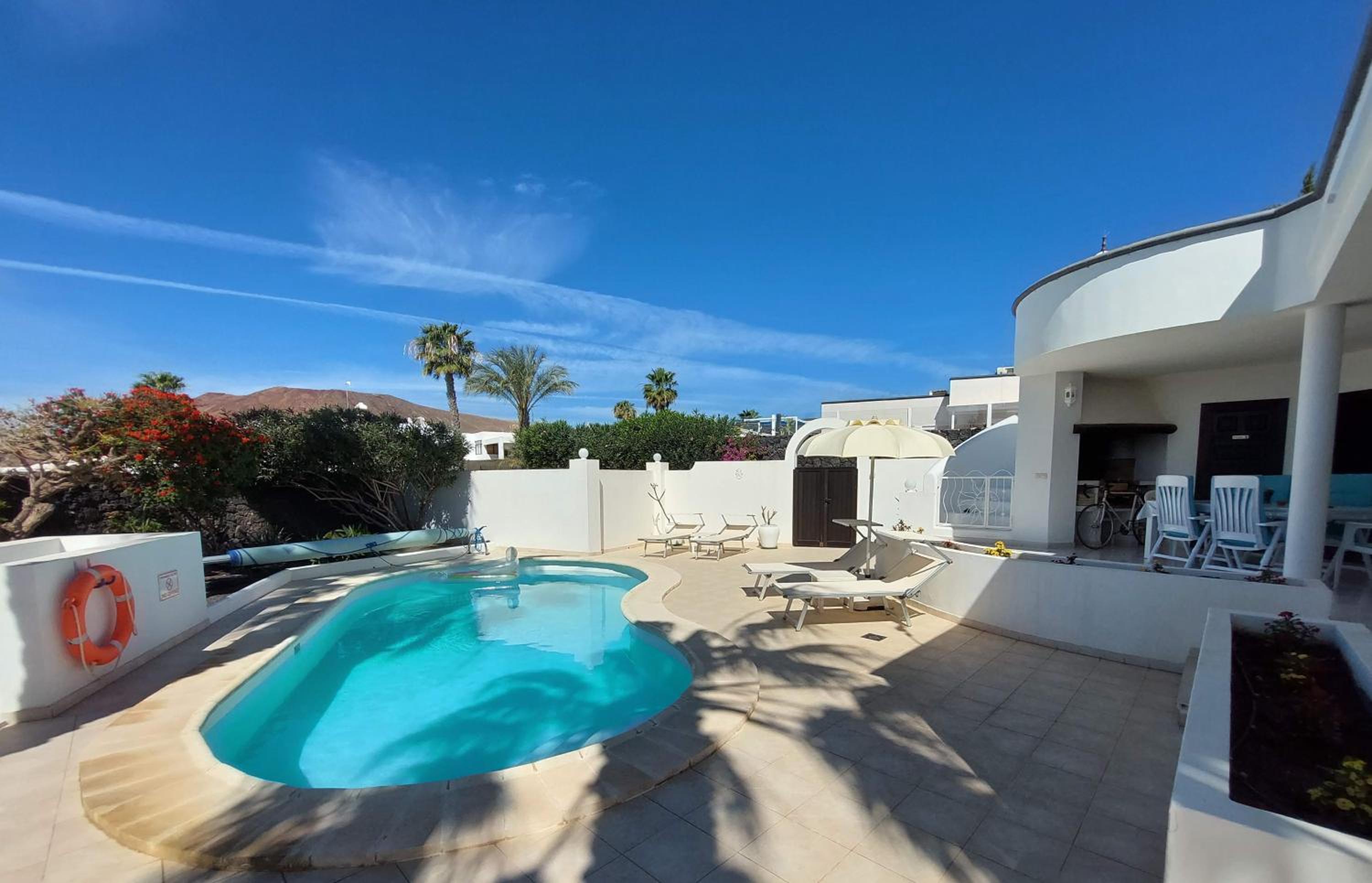 Sol y Luna Room & Suite Lanzarote Holidays - Heated pool! view 3