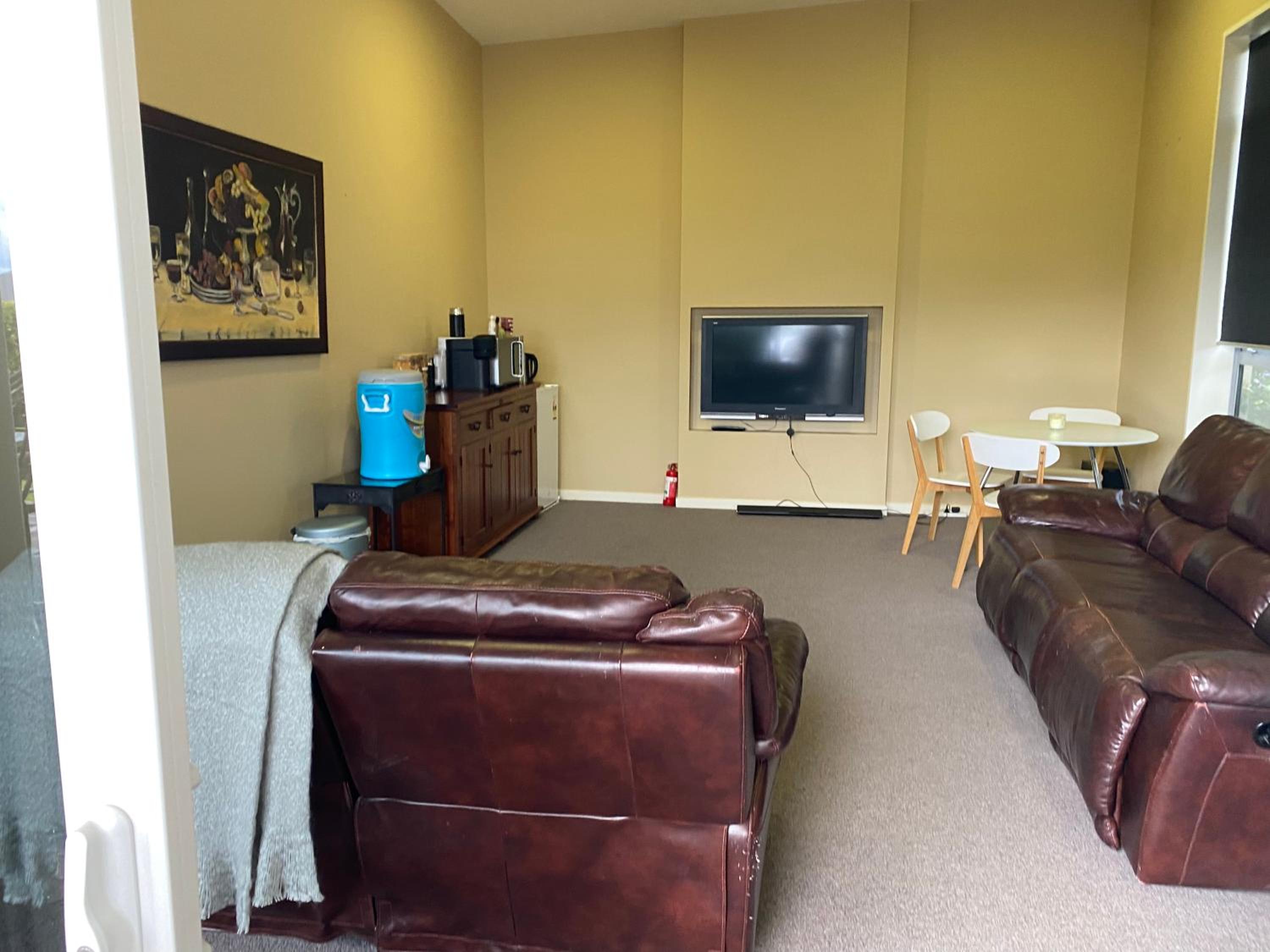 Luxury on Howden view 4