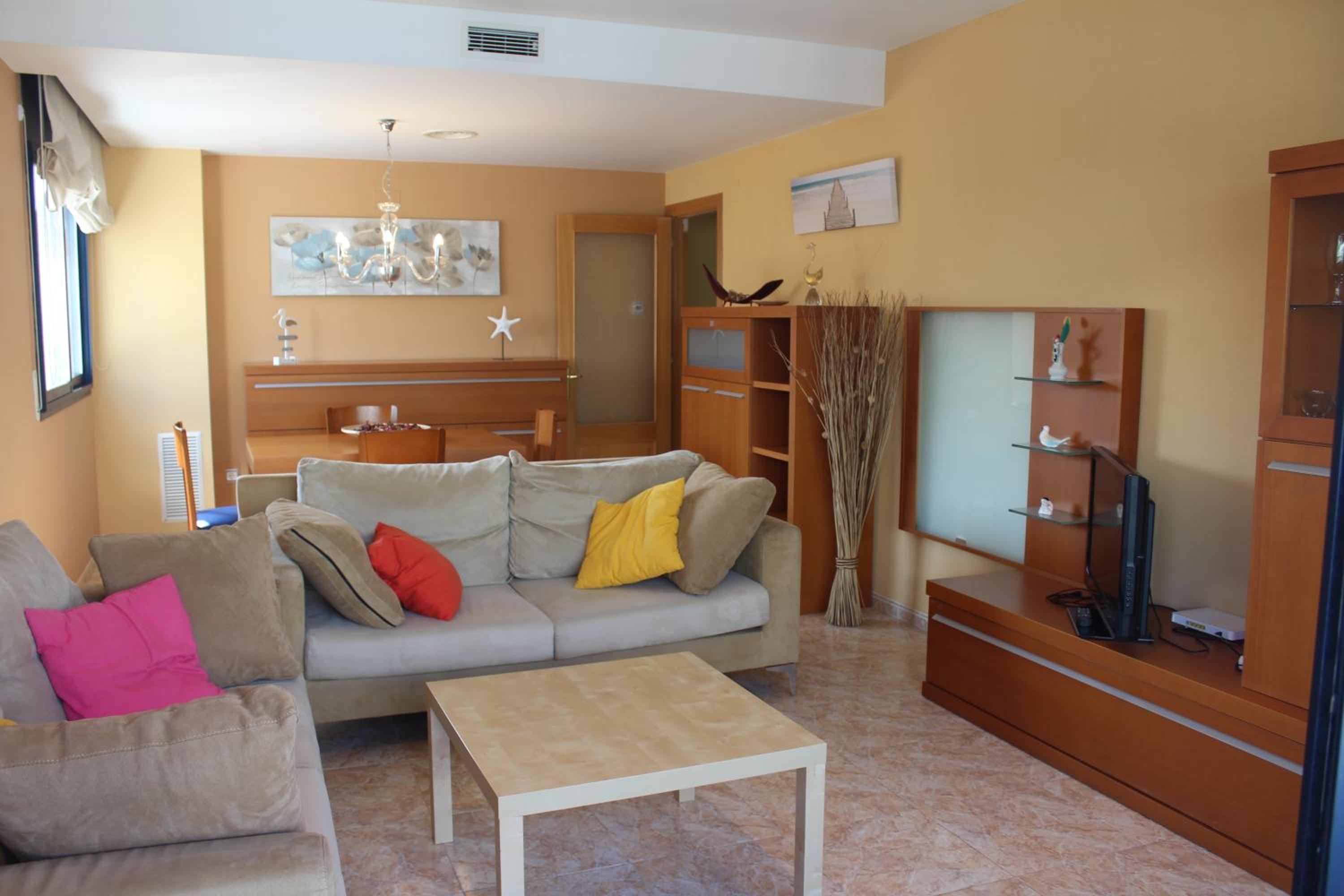 Apartamento con Parking a 200m del mar