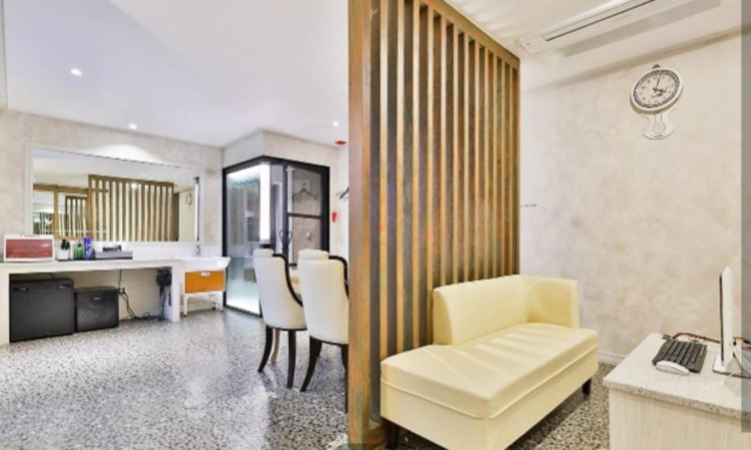 Time Hotel