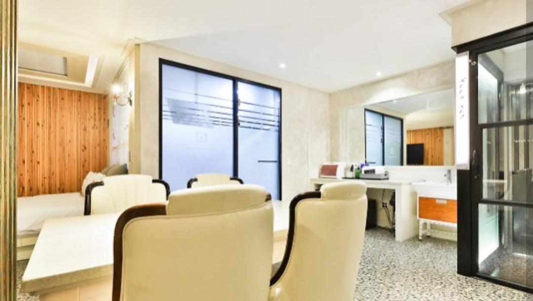 Time Hotel