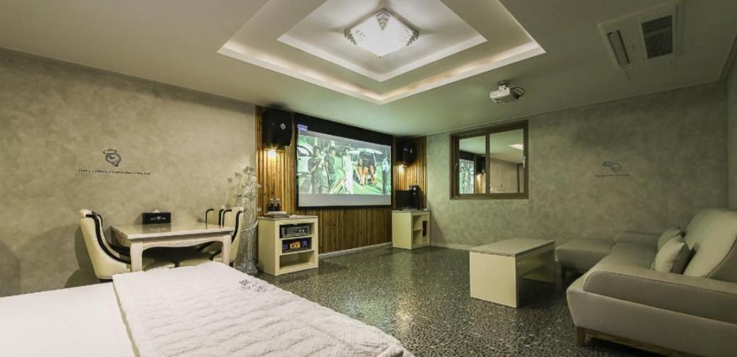 Time Hotel