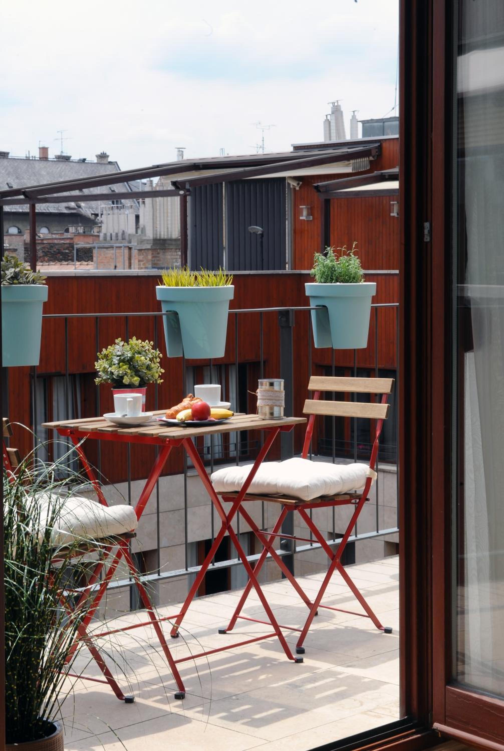 Skyline Residence Soho ☆ with A/C and free parking view 2