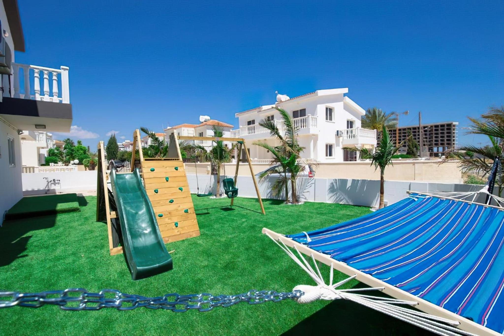 Villa suncity Boutique Beachfront view 2