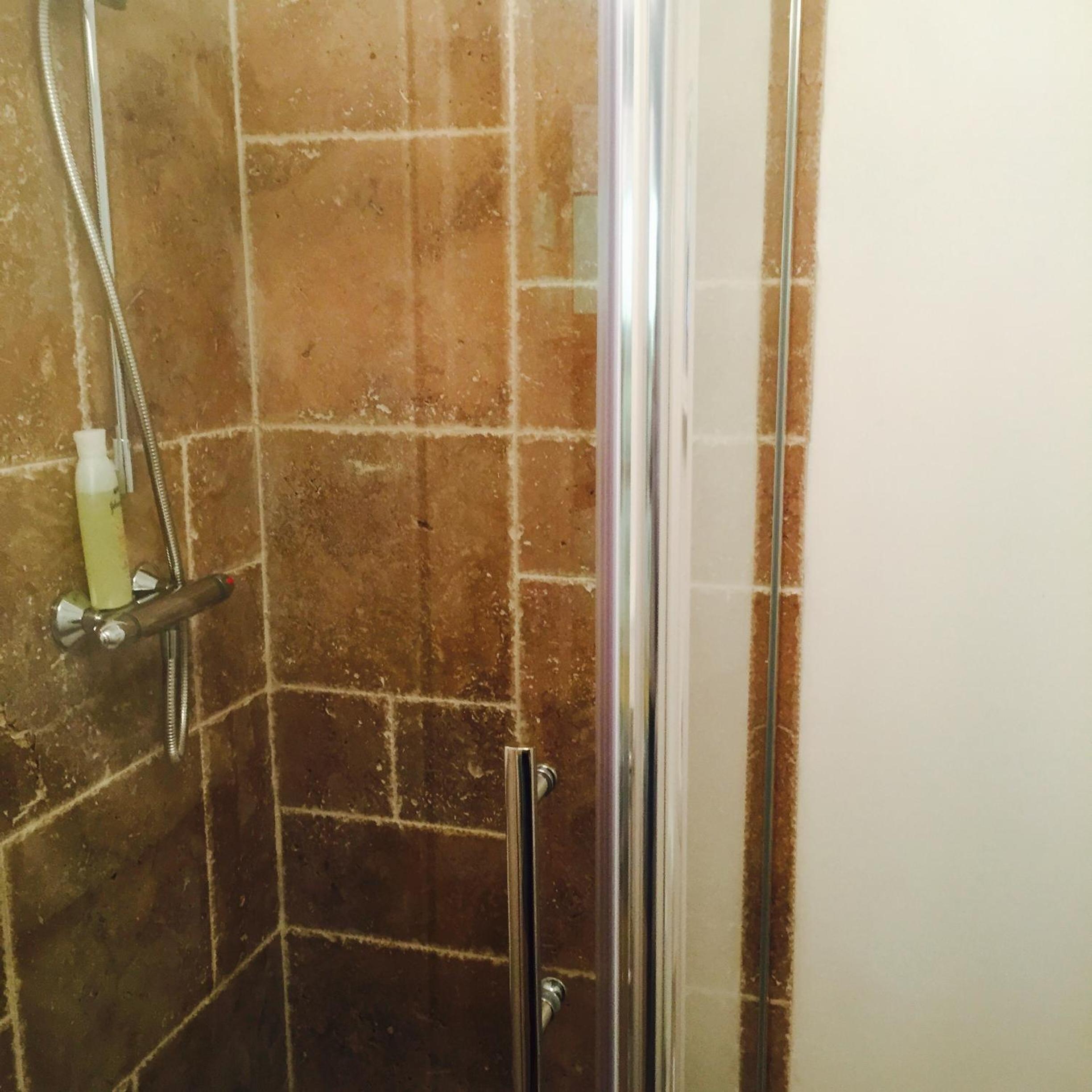Quiet lower floor 2 bed city apartment with private patio garden view 4