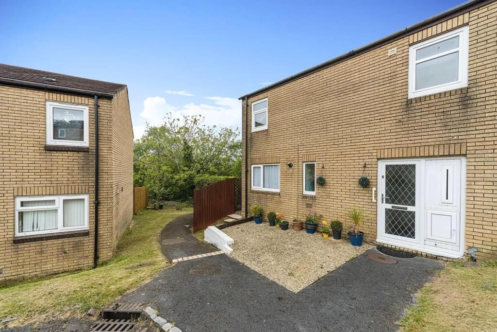 Swansea View for Families and Contractors view 4