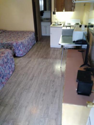 Road Runner Motel