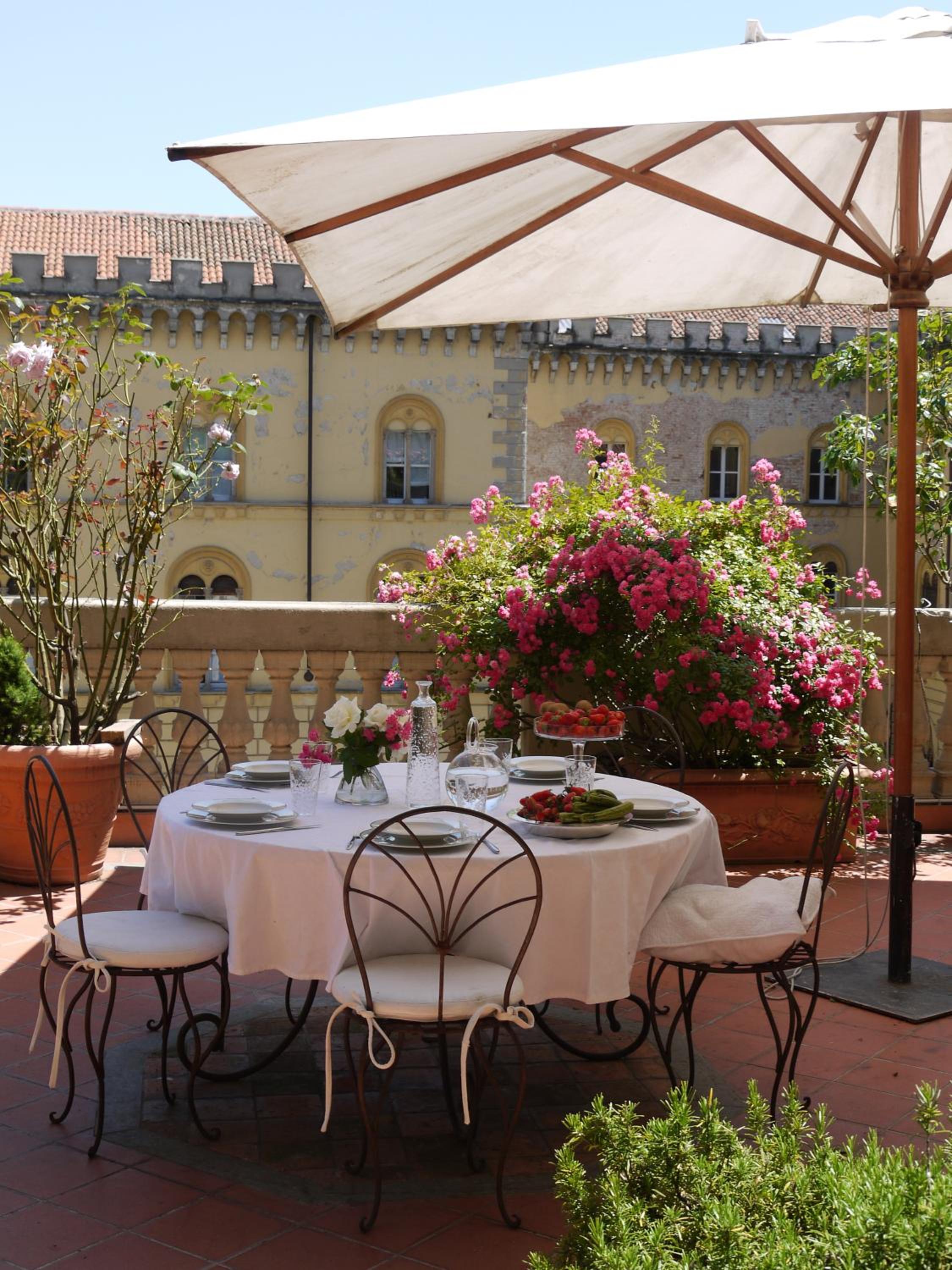 Arnaboldi Palace