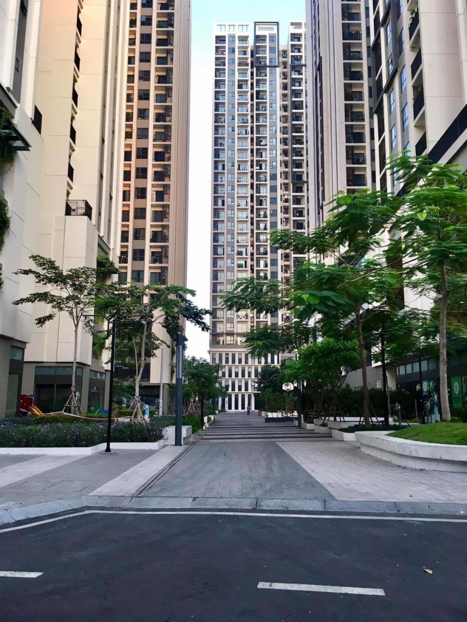 Ha Đo Centrosa Building , Ba Thang Hai street, distrist 10
