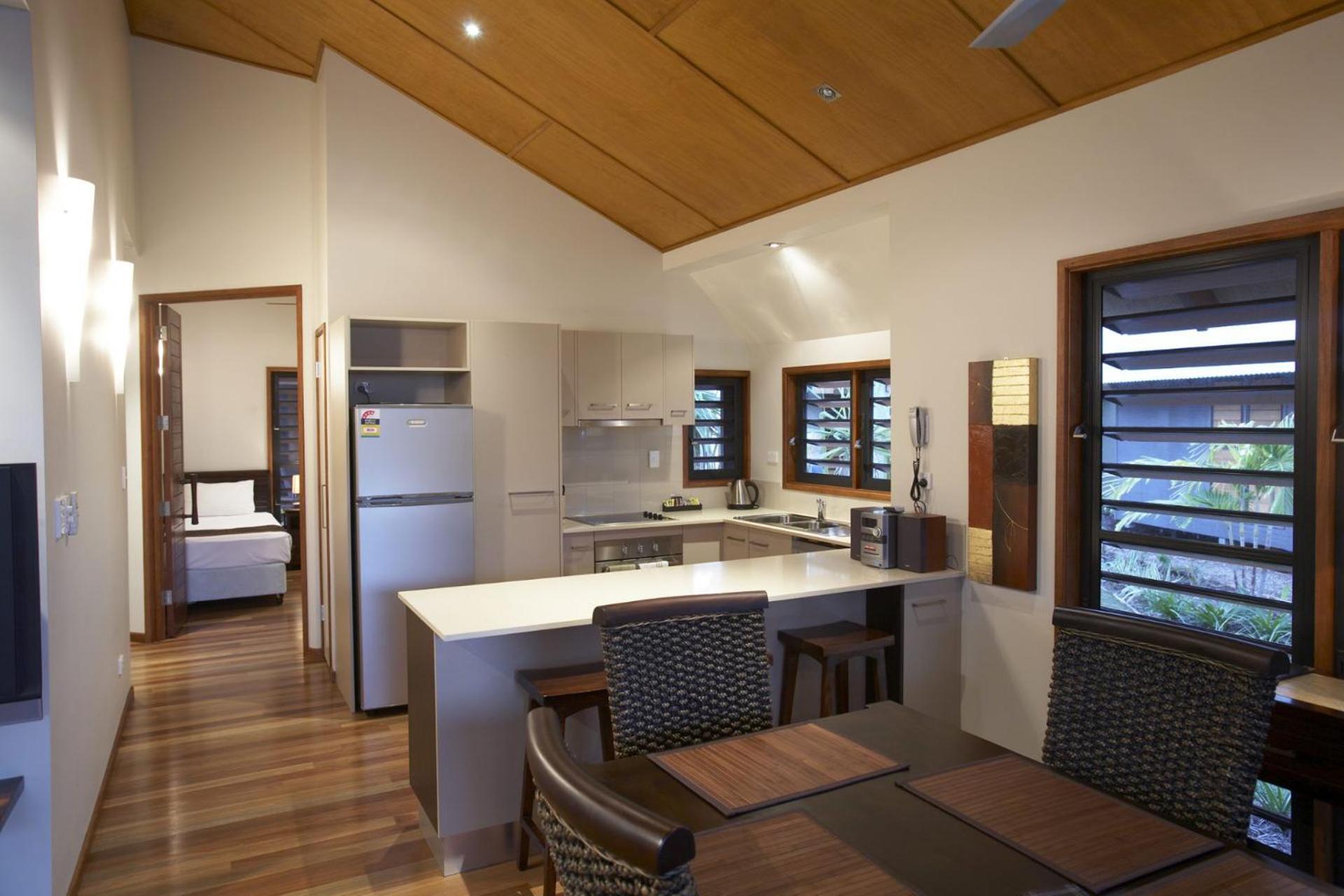 Pure Magnetic Villa 6