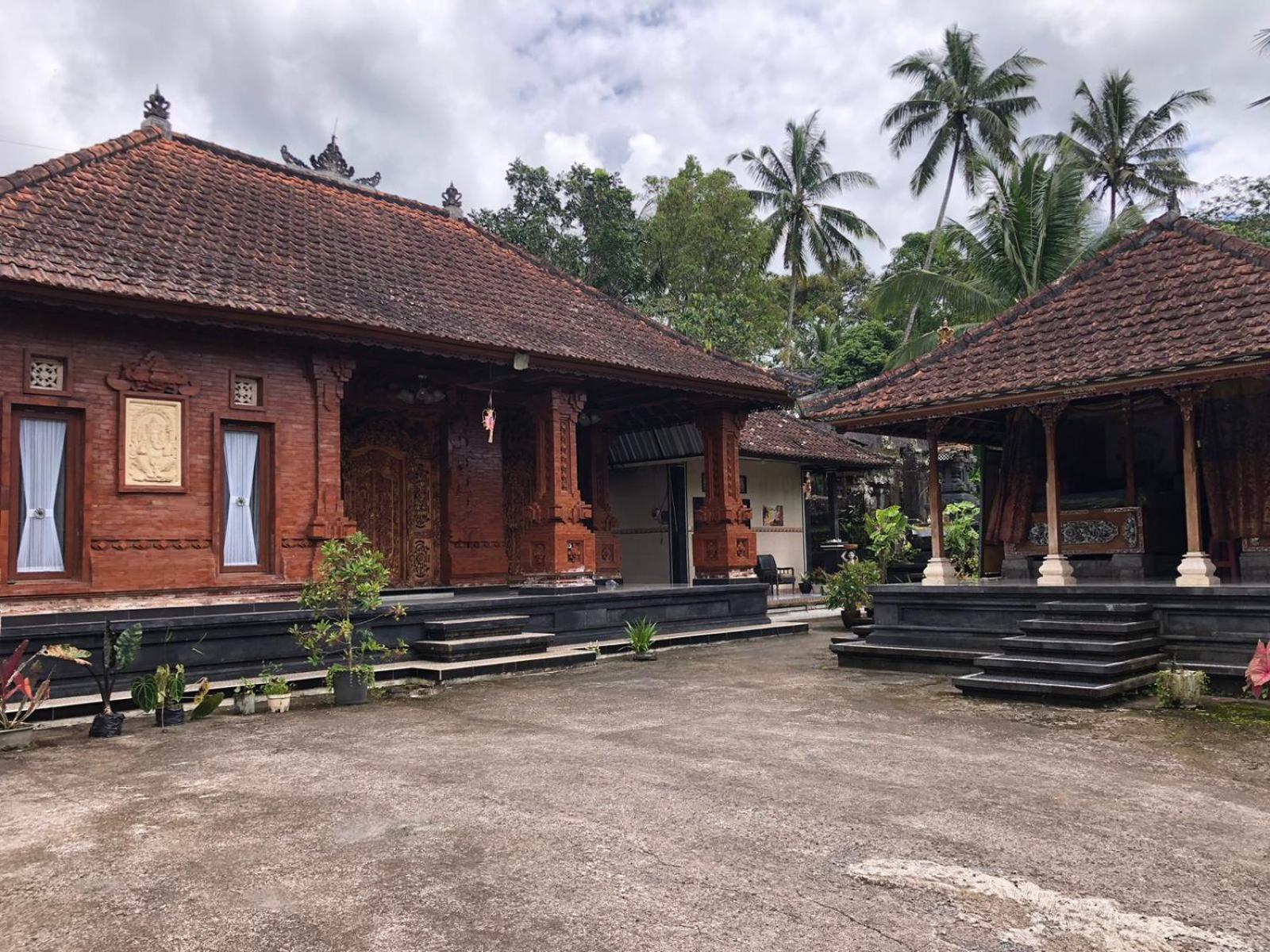 Trinadhi Homestay