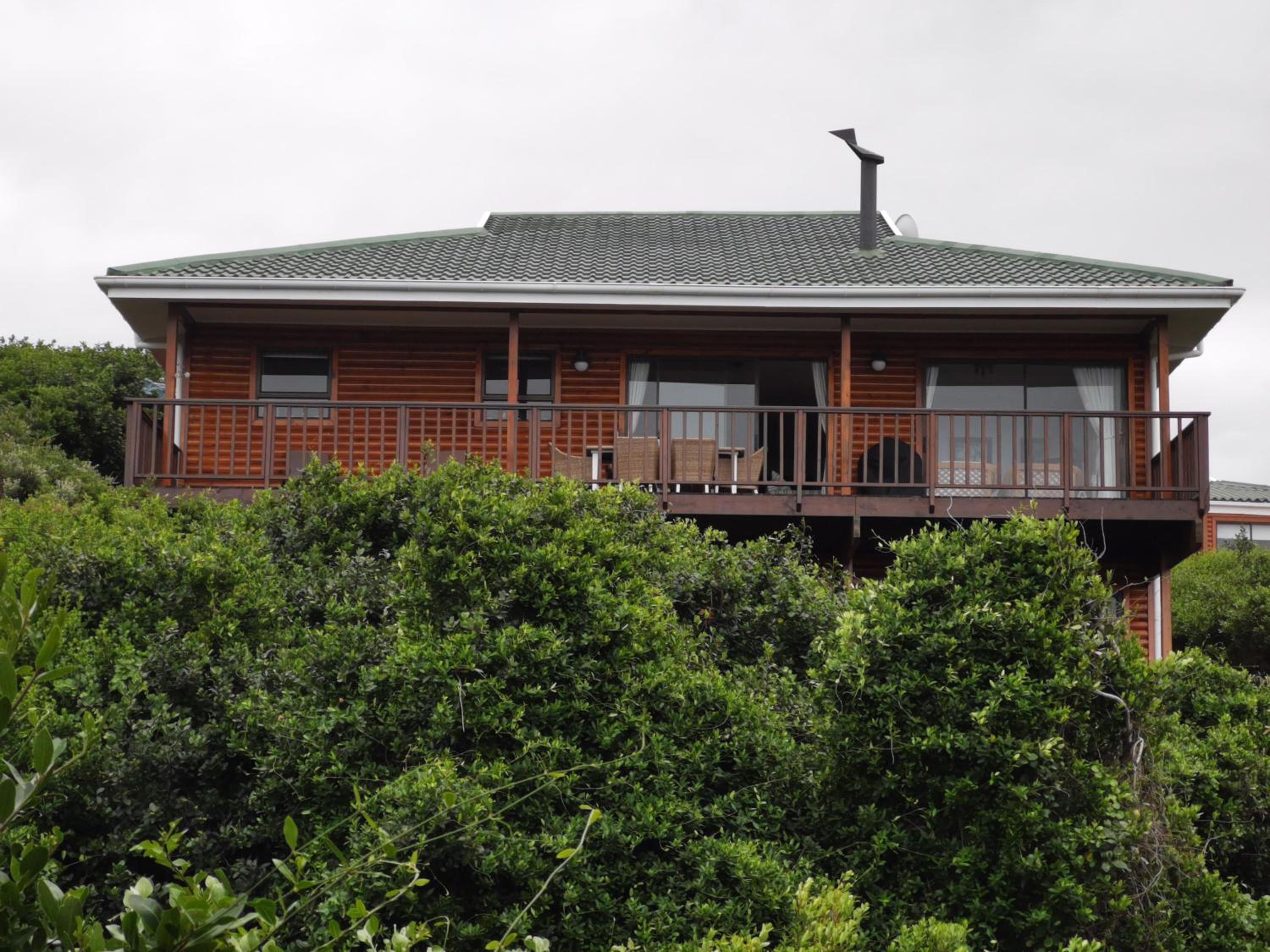 Beach House Merak view 2
