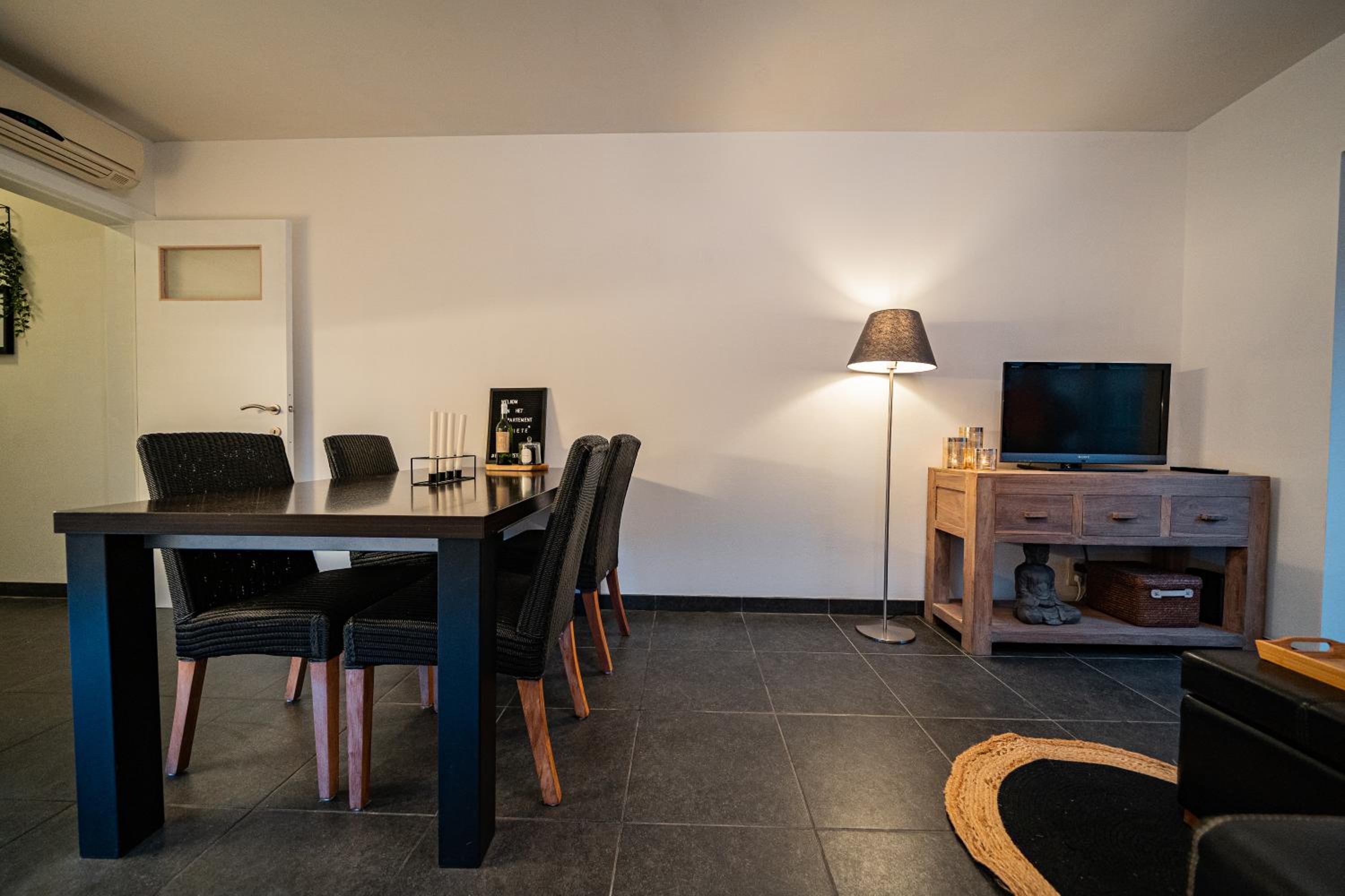 Appartement Miete - dichtbij strand en winkels