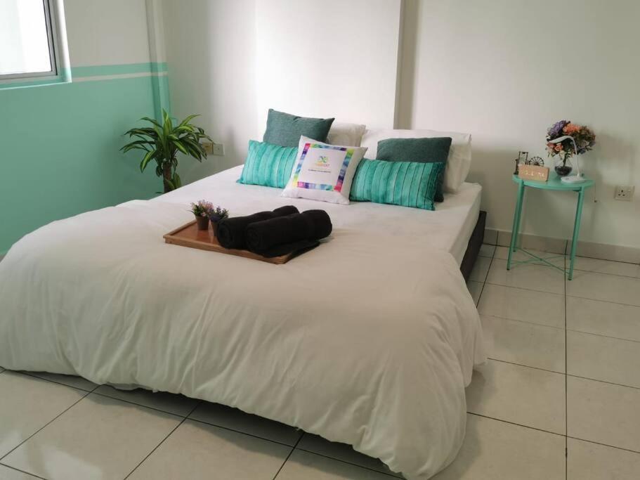 Damansara Perdana 3BR for 3-7 Guest Near Ikea view 2