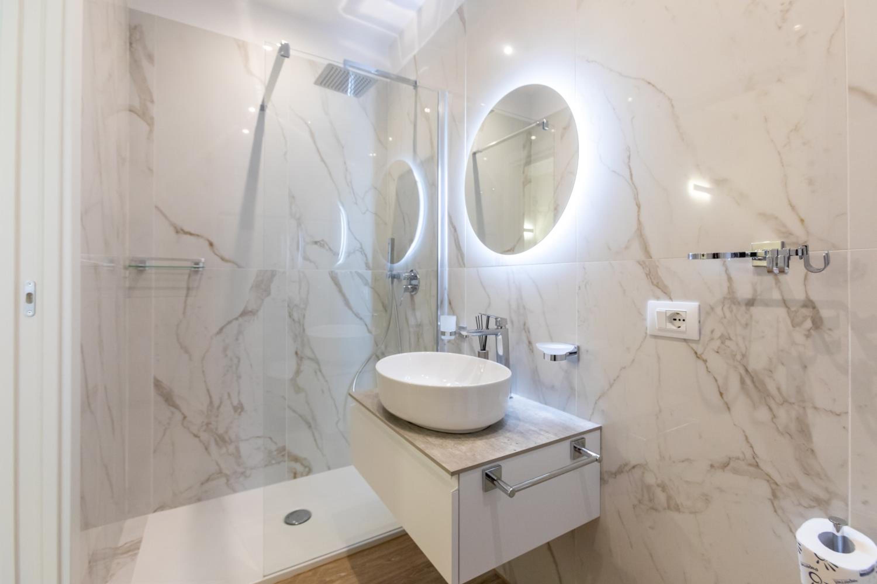 Elegantia Luxury Rooms